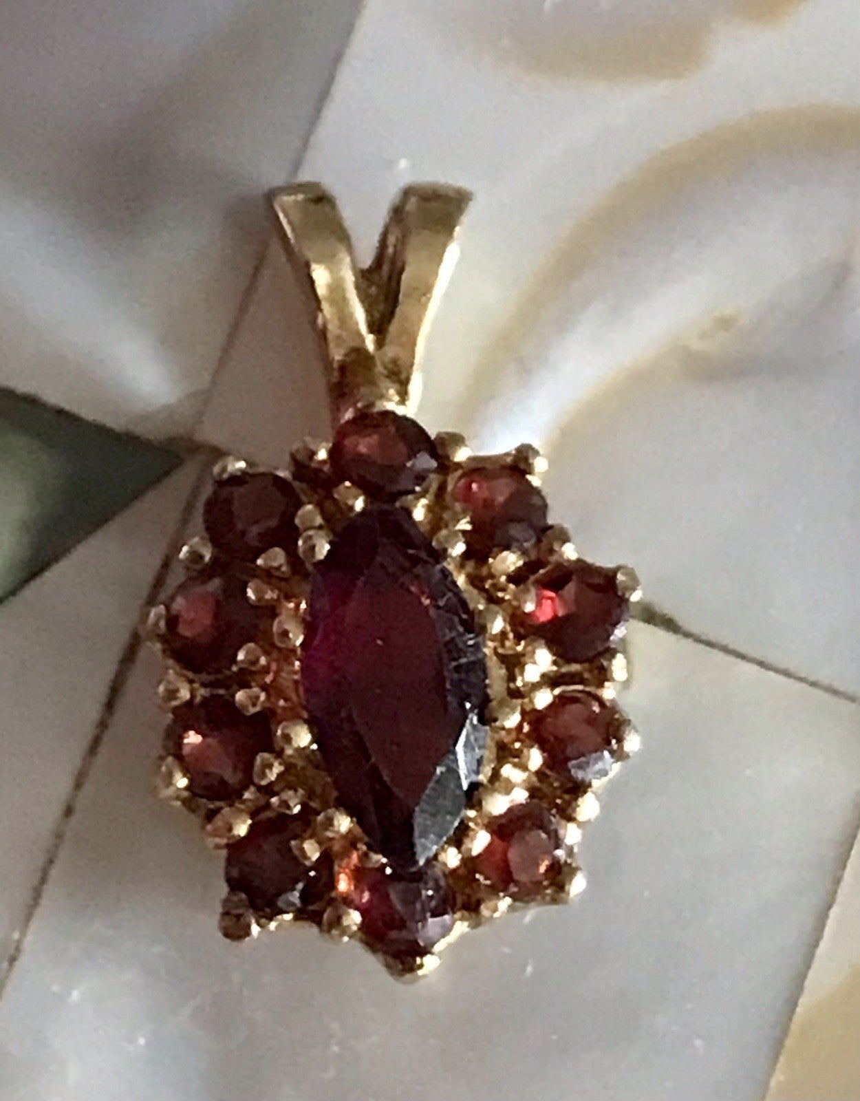 Vintage Edel Anhänger Kettenanhänger Silber vergoldet 835 SUPER Granatsteine