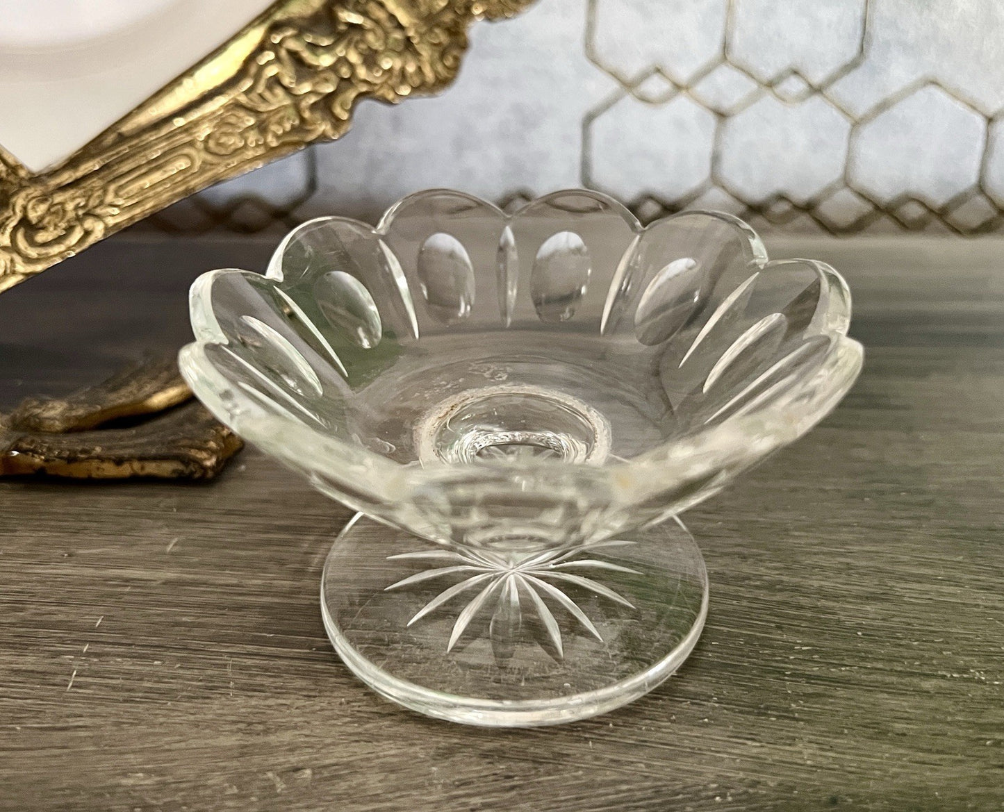 Antik Biedermeier kleine Fußschale Schale Glasschale um 1850 Oliven