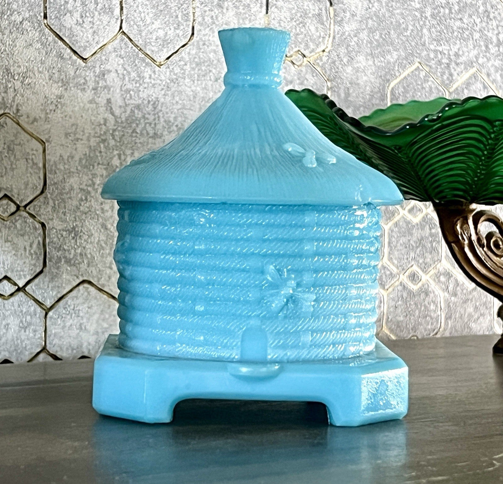Antik Portieux 1900 Bienenstock Glasdose Dose Opalglas Deckeldose blau Pressglas