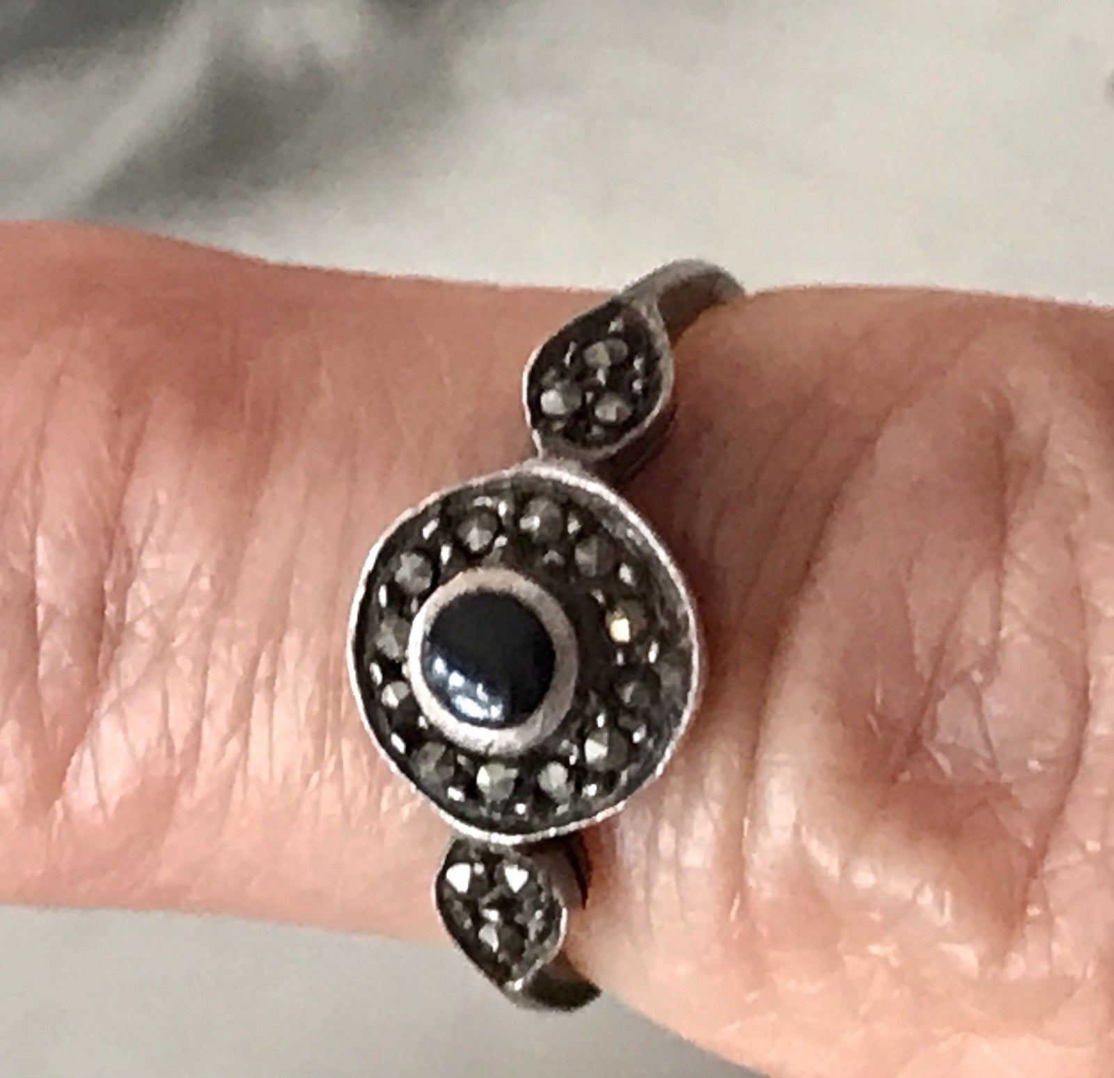 Antik Art Déco Edel Onyx Markasite DAMEN RING Silber 925 Gr.51 16,2