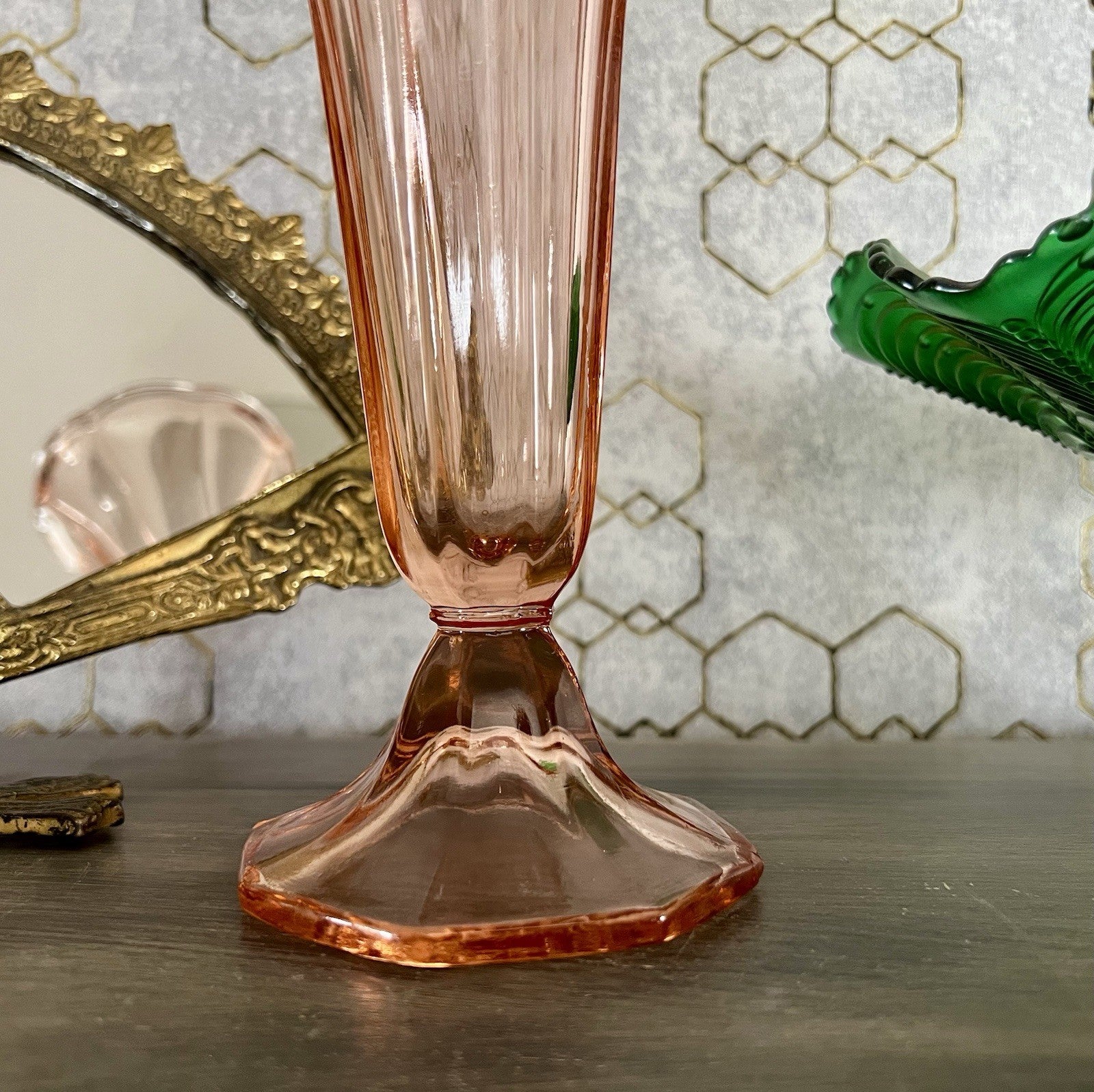 Antik Art Déco 1 Vase Glasvase Pressglas rosa Rosalin Glas