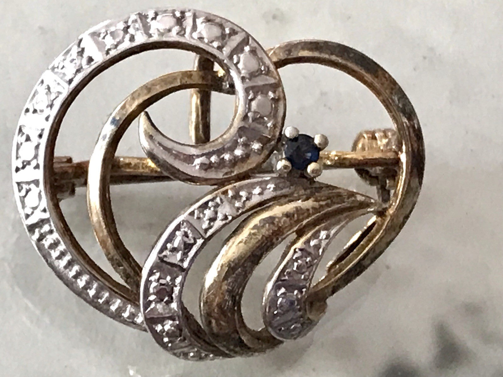 Vintage TeKa Designer Anhänger Brosche Amerik. Doublè vergoldet blauer Stein