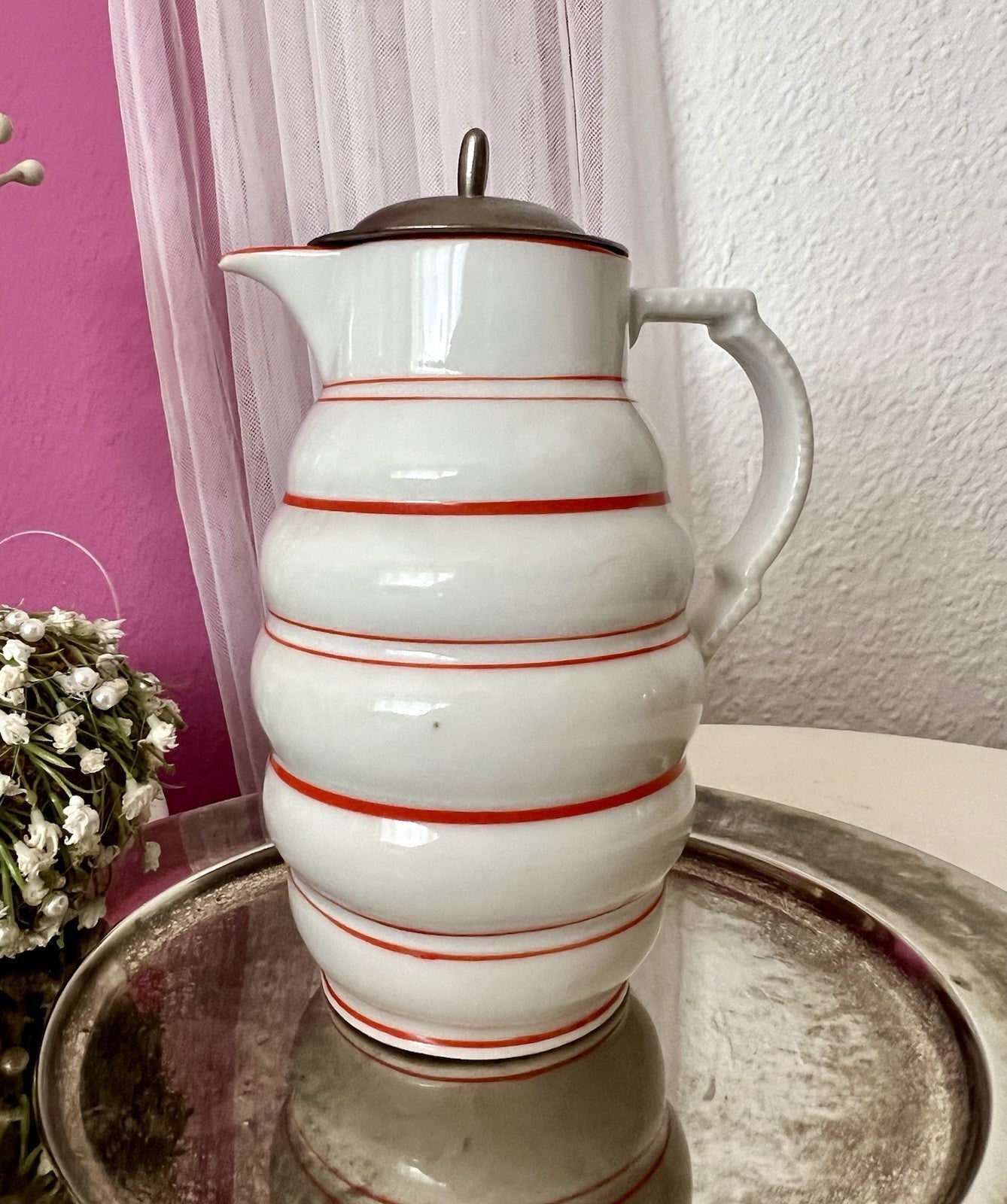 Antik Art Déco Bauhaus Porzellan Kakaokanne Schokoladenkanne Kanne Krug weiß rot