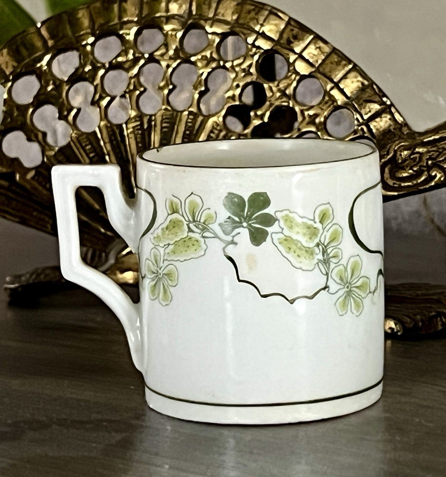 Antik Jugendstil Porzellan 1 (von 2)  Mokka Tasse Bloch Dr. Widera&Co fein
