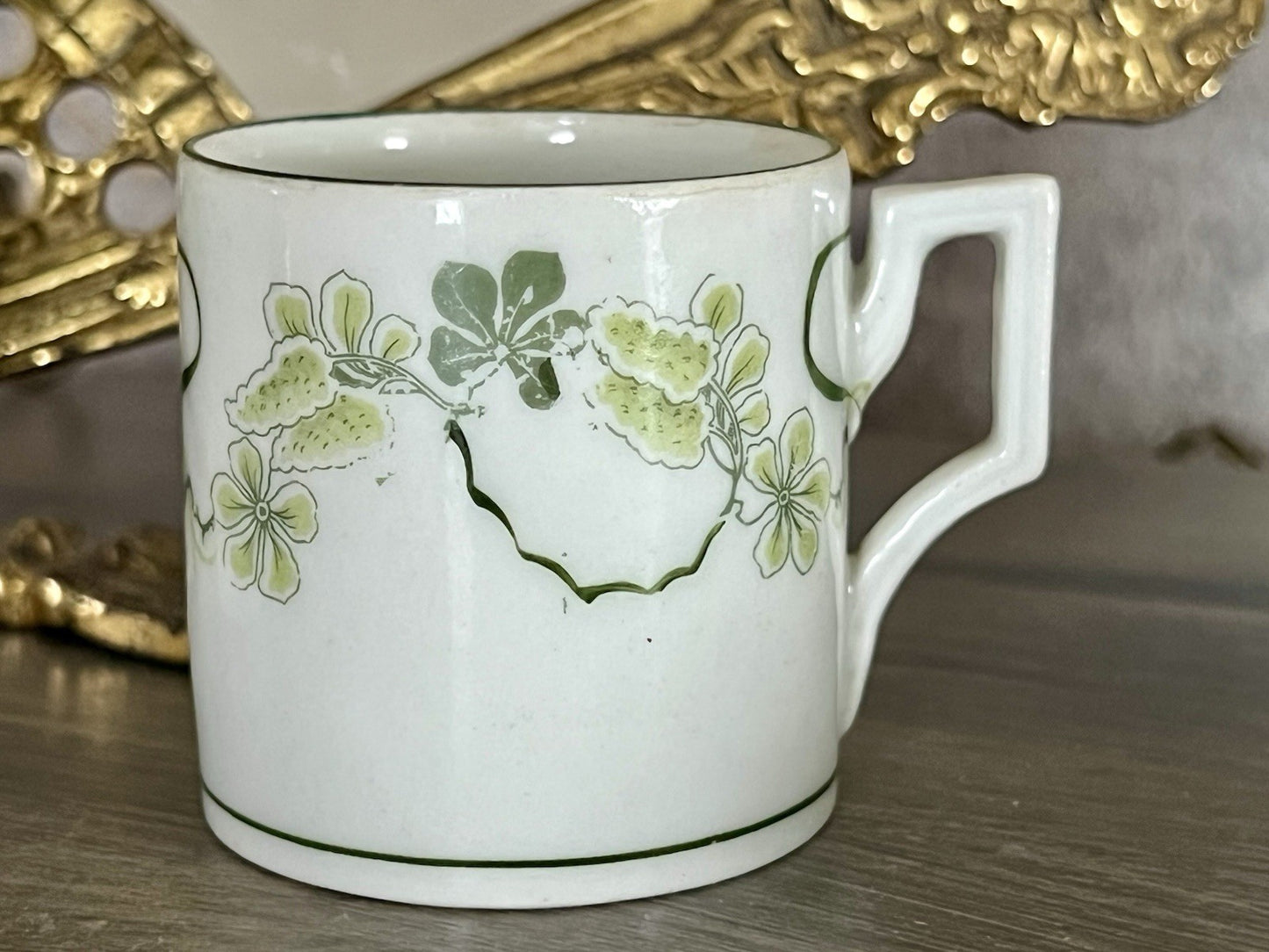 Antik Jugendstil Porzellan 1 (von 2)  Mokka Tasse Bloch Dr. Widera&Co fein