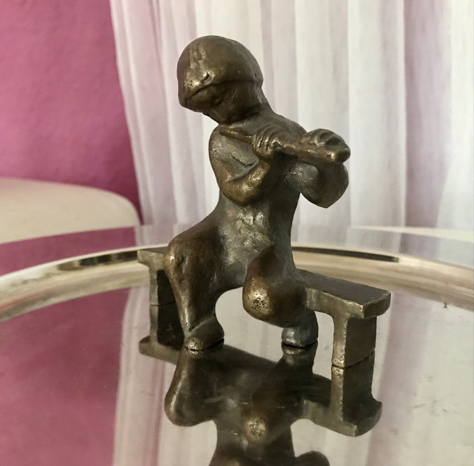 Vintage Bronze Figur Kind Junge Skulptur Fischedick Junge mit Flöte auf der Bank