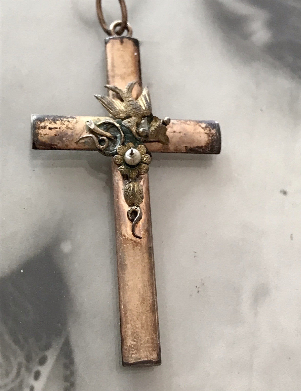 Antik Kettenanhänger  Anhänger Schaumgold? Walzgold? gold Doublè? Kreuz Perle