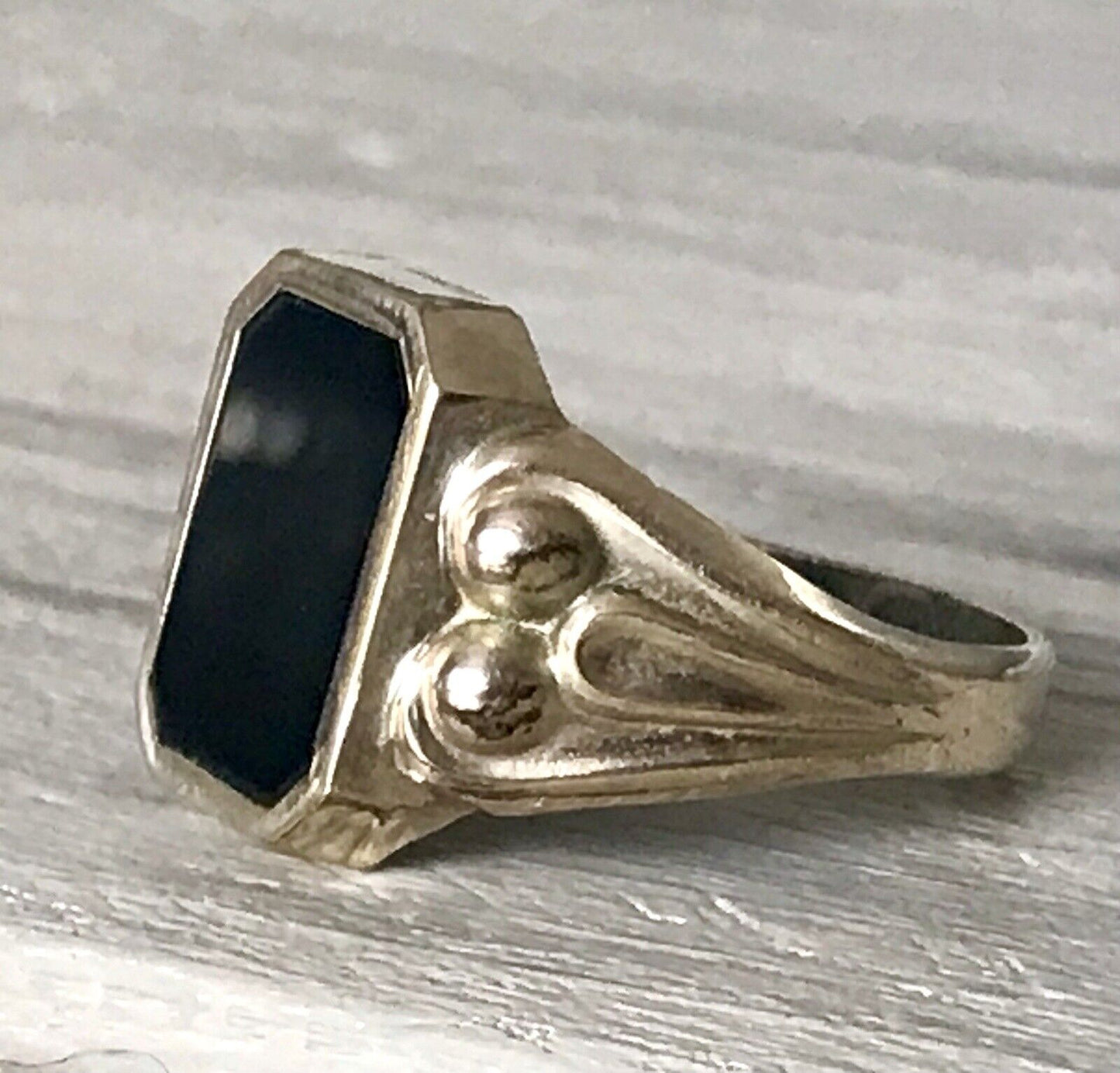 Antik vergoldeter Jugendstil RING Siegelring schwarzer Onyx Silber Gr.59 60