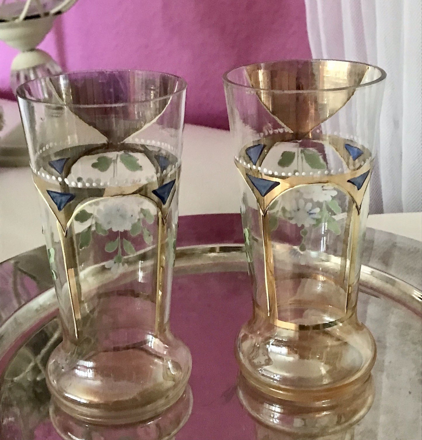 Antik Jugendstil Emaile -Malerei Glas Fußbecher Becher Pokal Bierglas irisierend