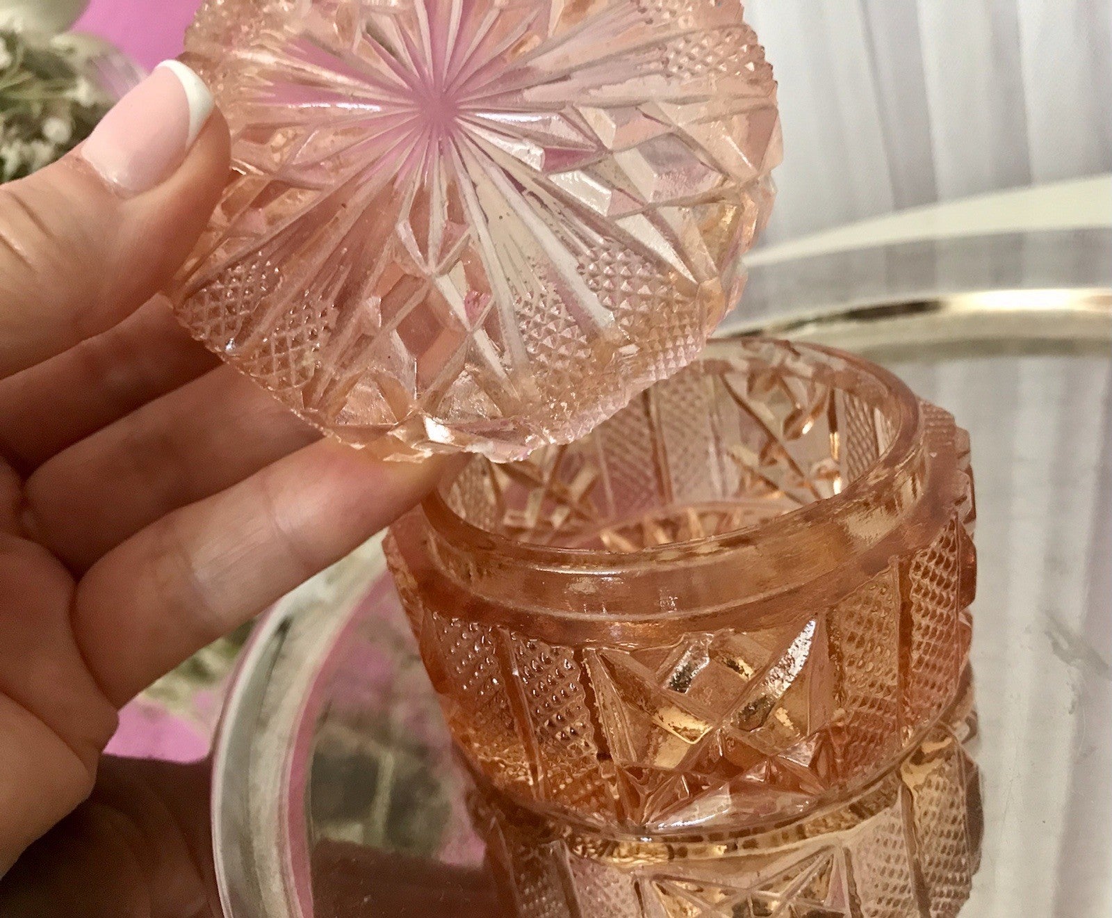 Antik Art Déco Dose Deckeldose Zierdose Pressglas Rosalin rosa Glas