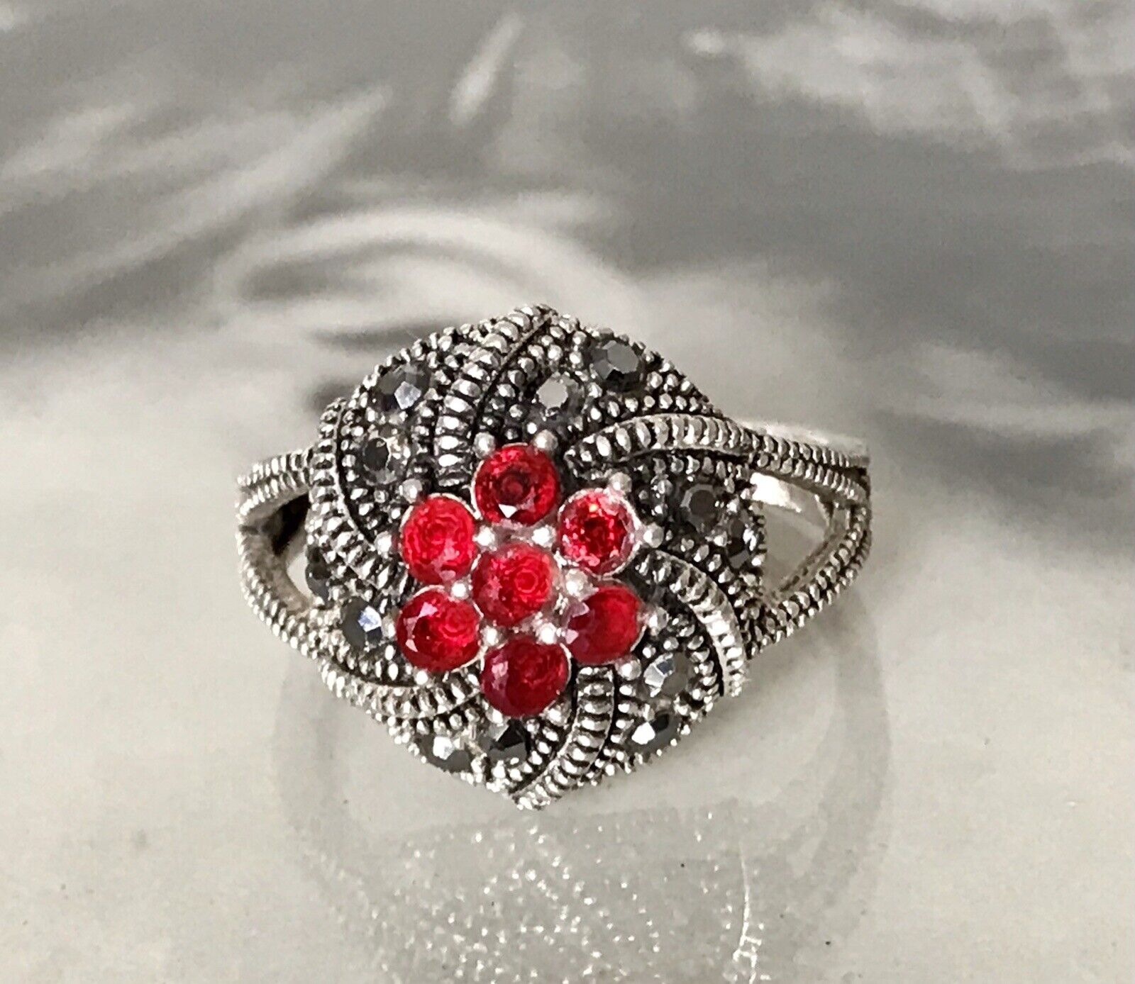 Alt antikisiert Damen Ring Silber 925 SUPER rote Steine Markasite Gr.55