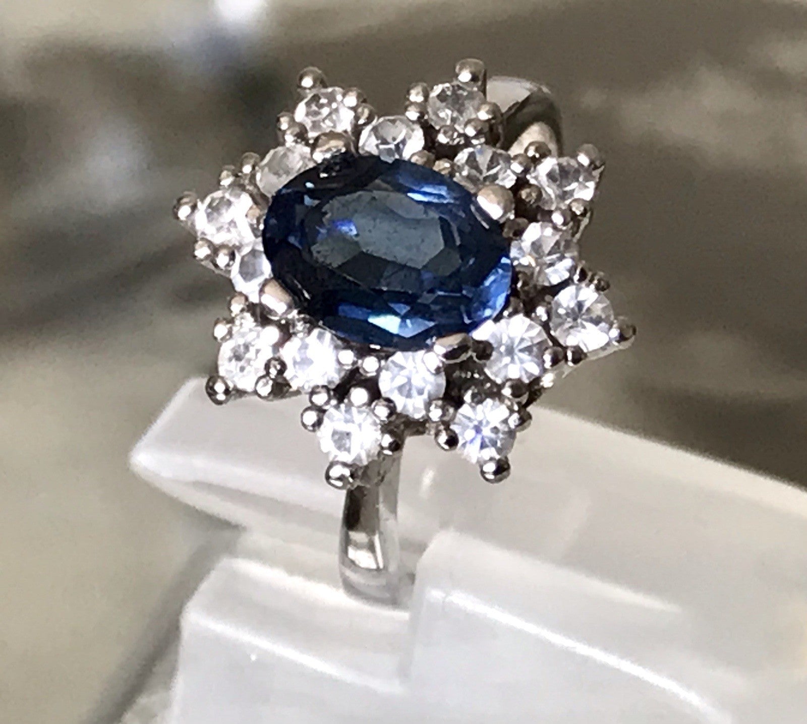 Vintage Entourage Halo Ring farblose Steine & Saphir Silber 925  ~Gr.52