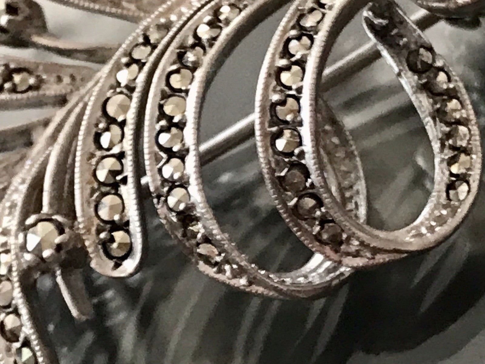 Antik Art Déco Edel prachtvoll Brosche Silber 835 Markasite