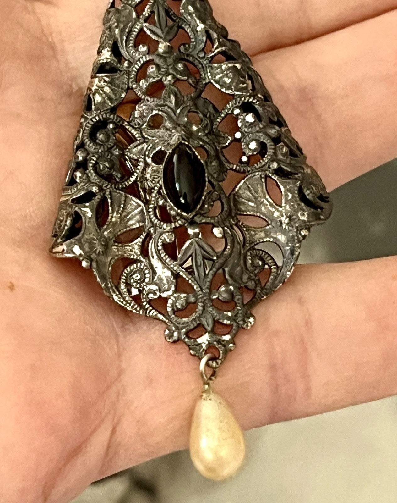 Antik? Vintage Ohrhänger Ohrringe DAMEN versilbert Viktorianisch Onyx Glas?