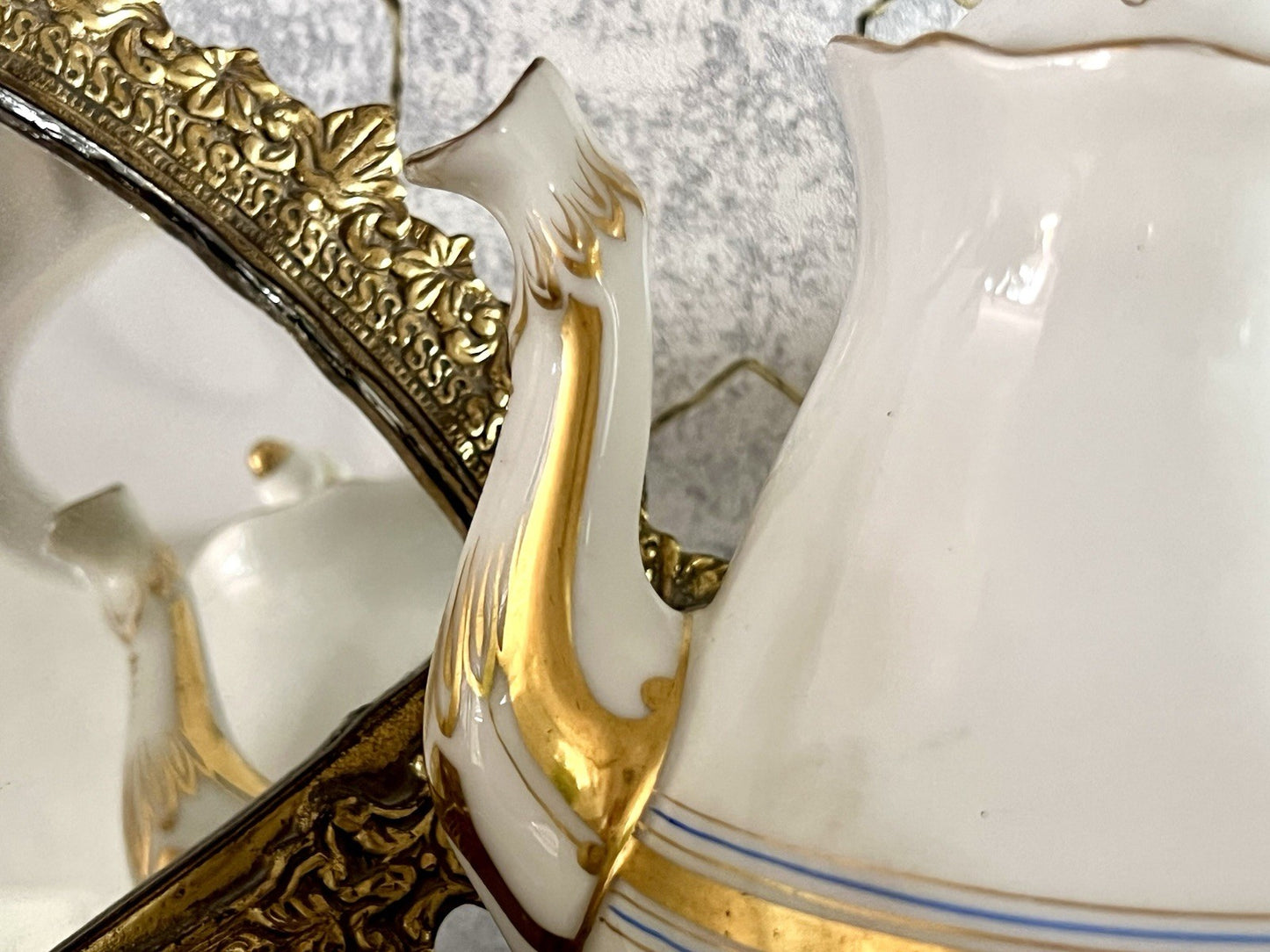 Antik Biedermeier Porzellan Kernstück Plus So schön! weiß gold blau
