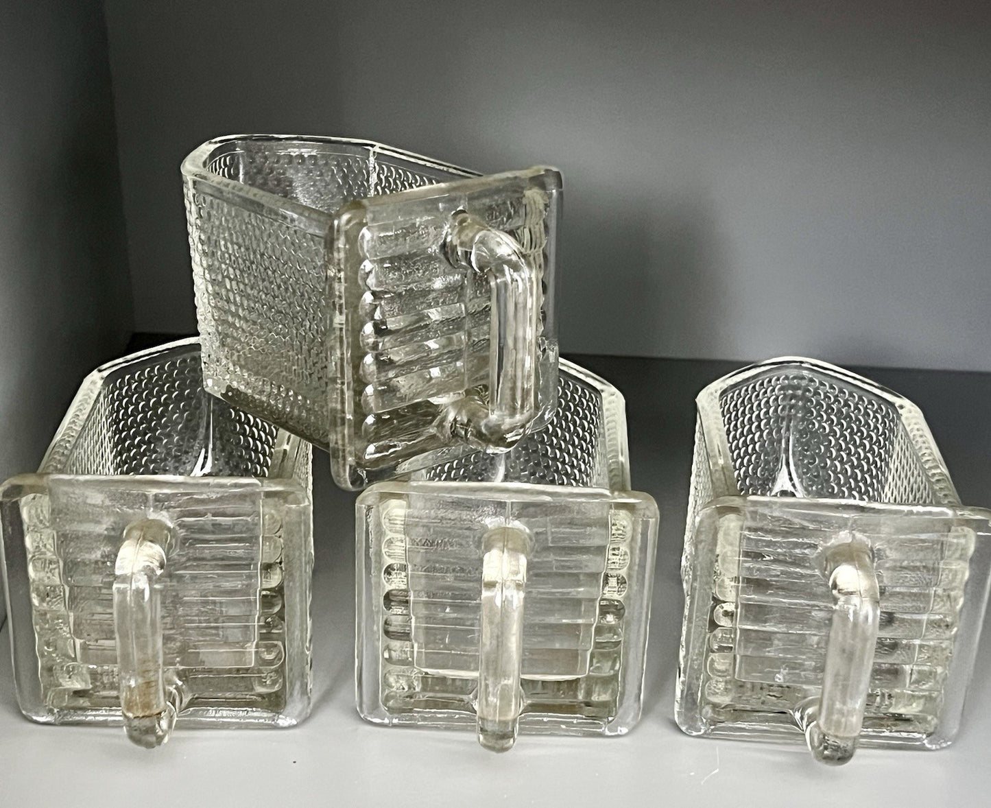 Antik Art Déco 4 Glas Schütten Pressglas von Gerrix