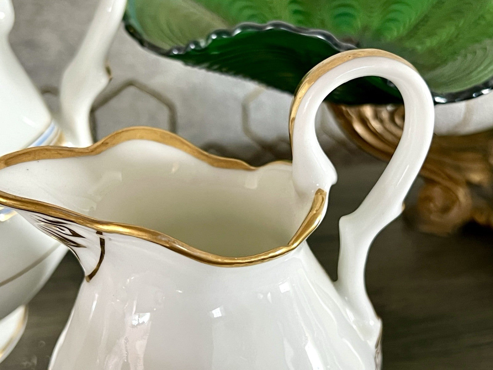 Antik Biedermeier Porzellan Kernstück Plus So schön! weiß gold blau