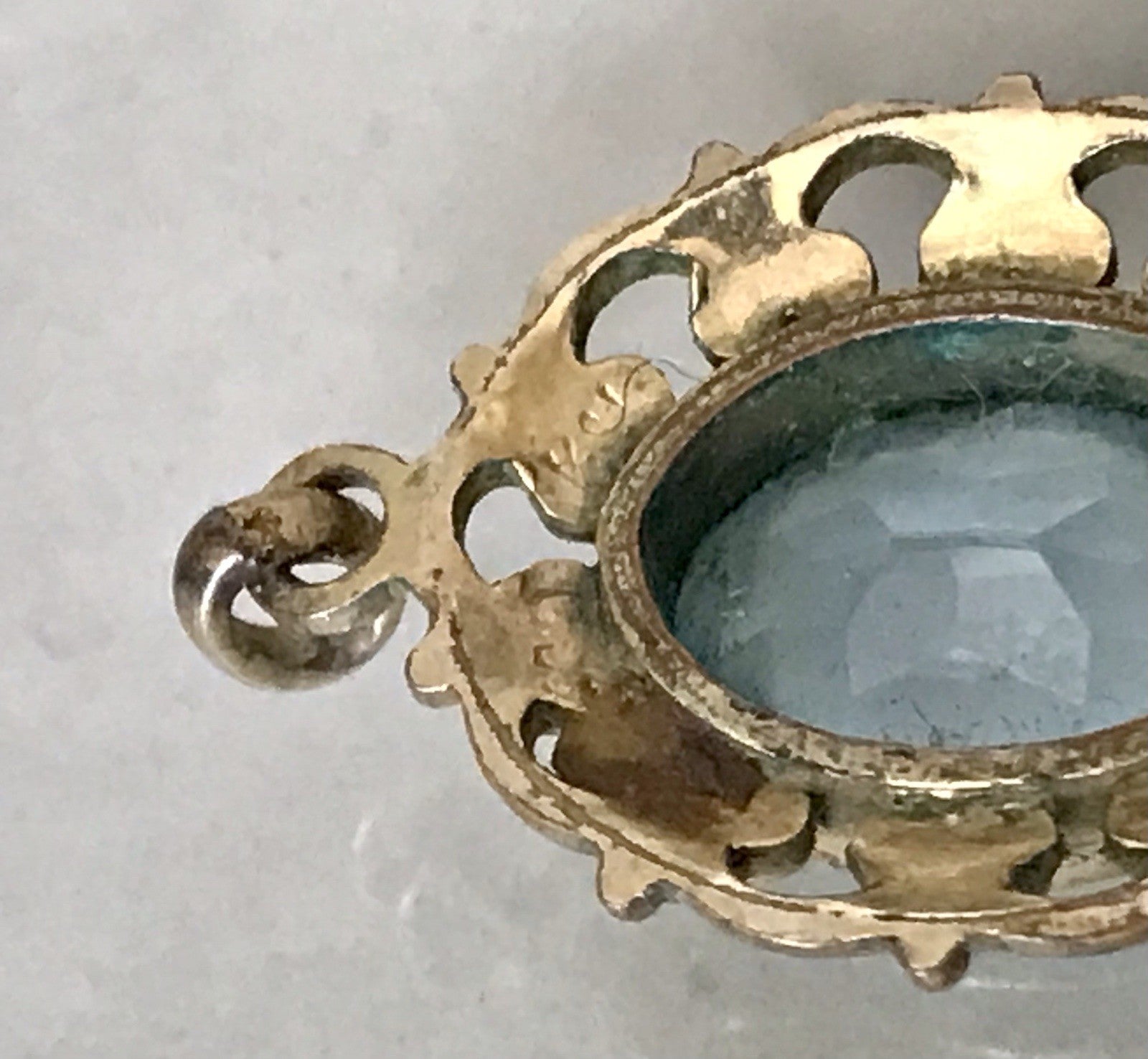 Alt Vintage Edel Anhänger vergoldet SUPER Design blauer Stein