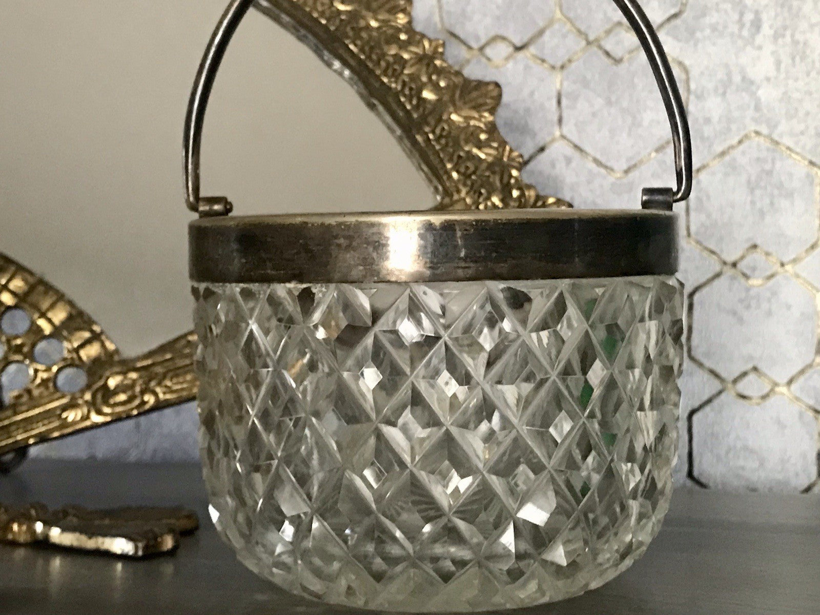 Antik Bonboniere Glasdose Dose Bleikristall edel Schliff Baccarat? versilbert