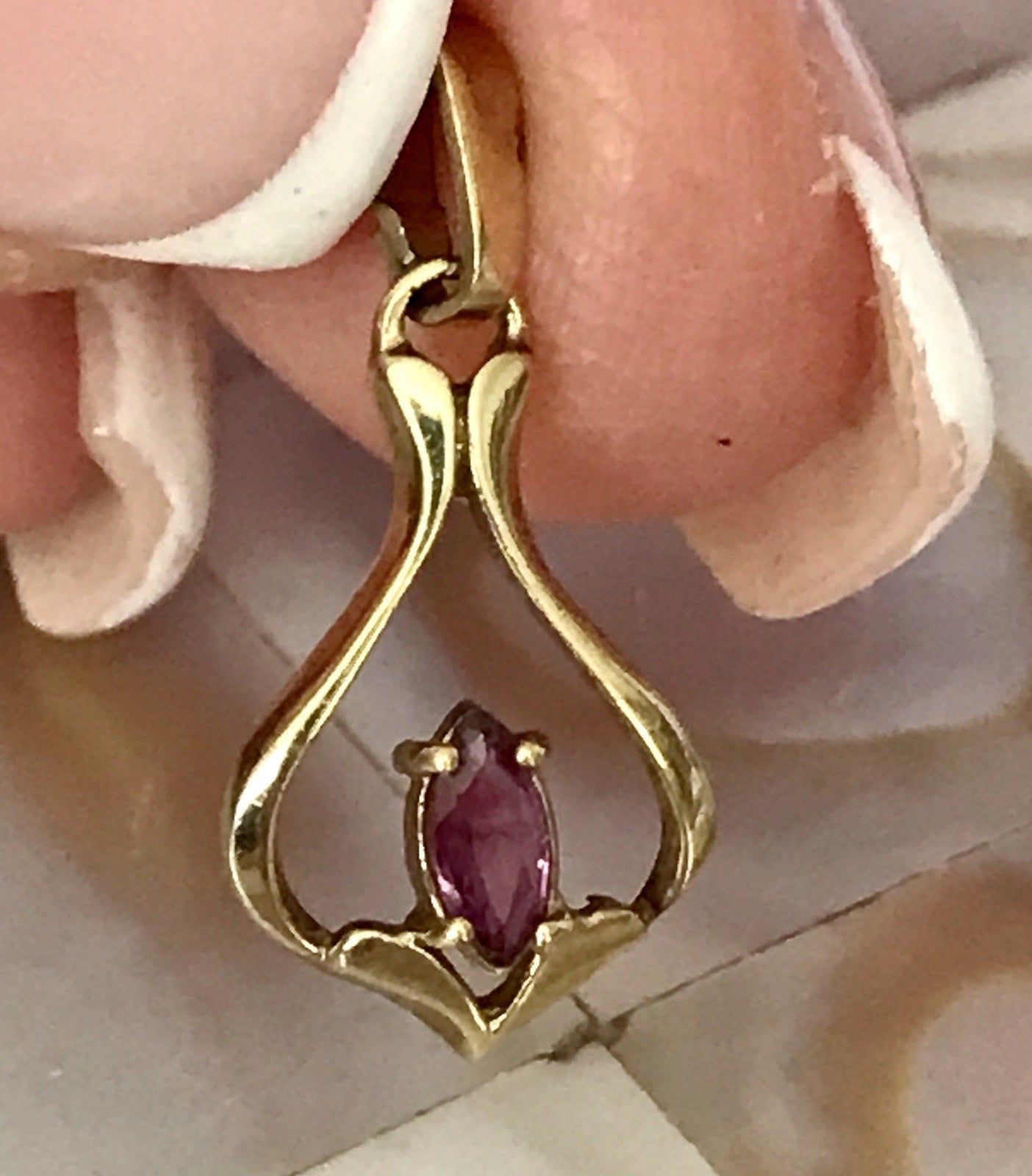 Vintage Designer kleiner Anhänger lila Stein Amethyst? Amerik. Doublè vergoldet