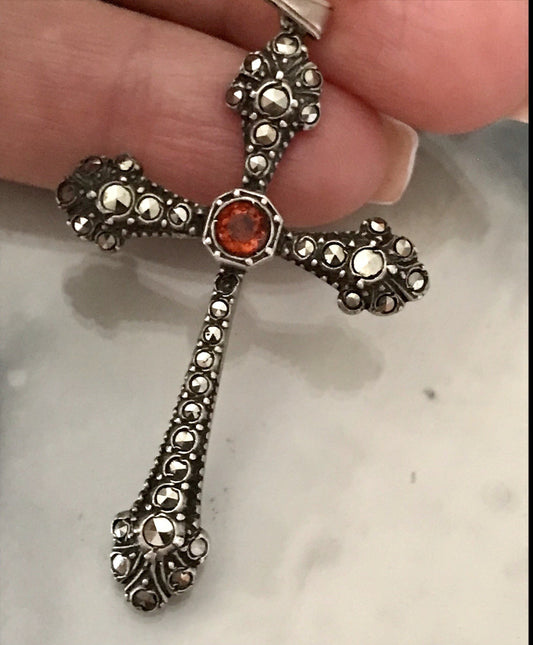 Antik Art Déco Silber Kreuz Anhänger Kettenanhänger rubinroter Stein Markasite