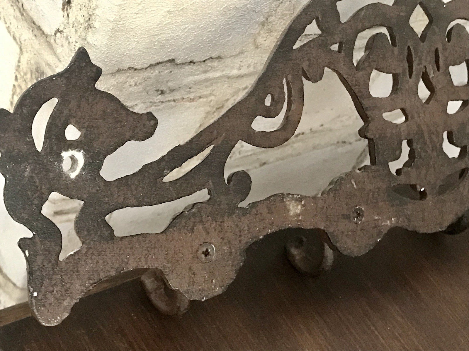 Nostalgie Landhaus Antiklook antikisiert Handtuchhalter Eisenguss  Gusseisen
