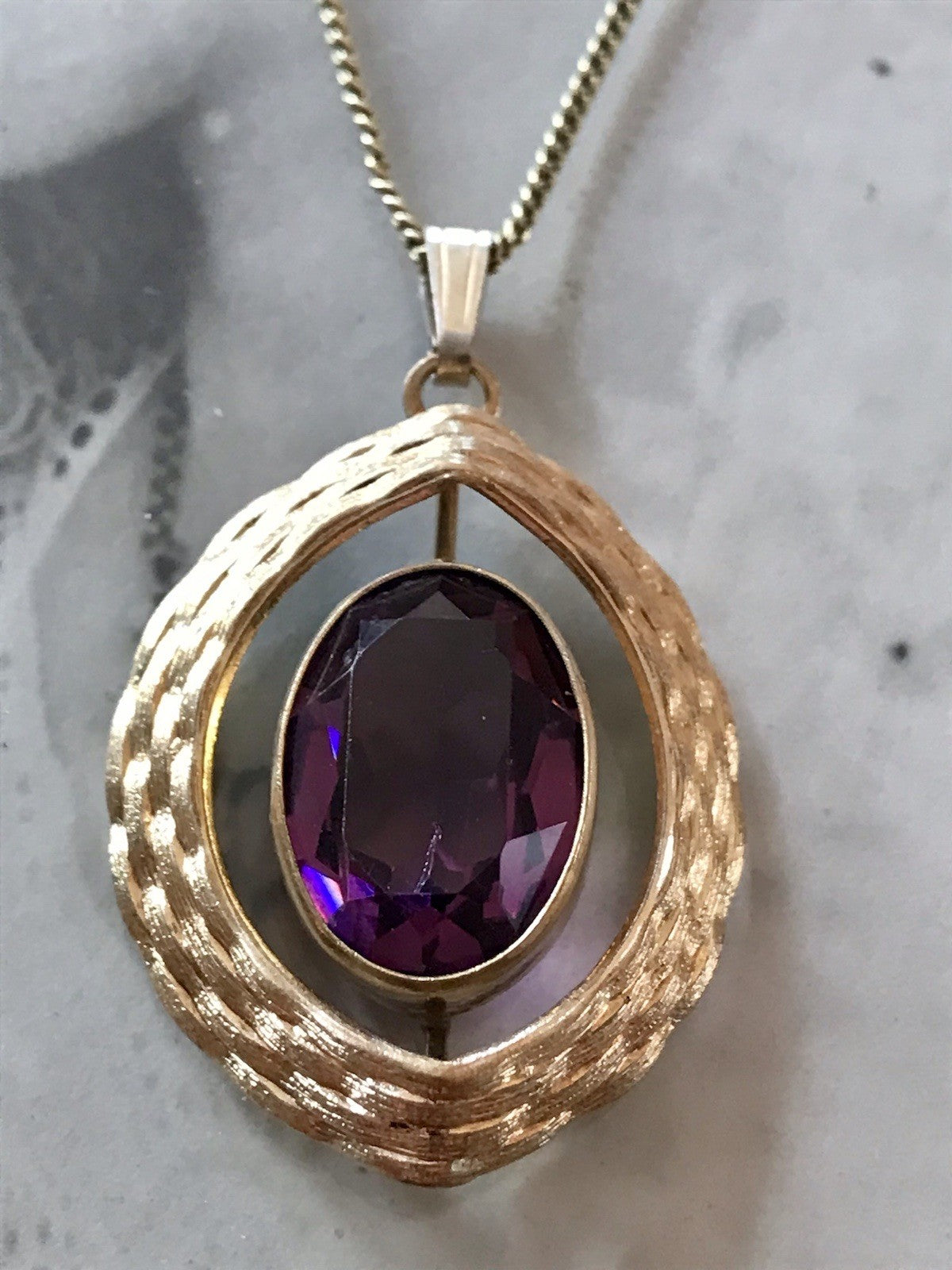 Vintage Designer Anhänger lila Stein Amethyst? Amerik. Doublè vergoldet