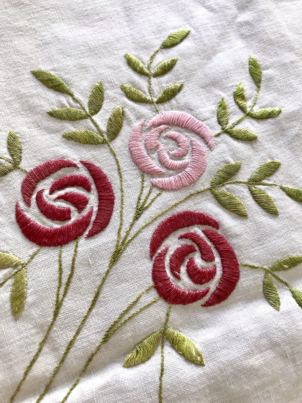 Antik Leinen Jugendstil Tischdecke natur bunt Rosen Stickerei 136 cm x 205 cm