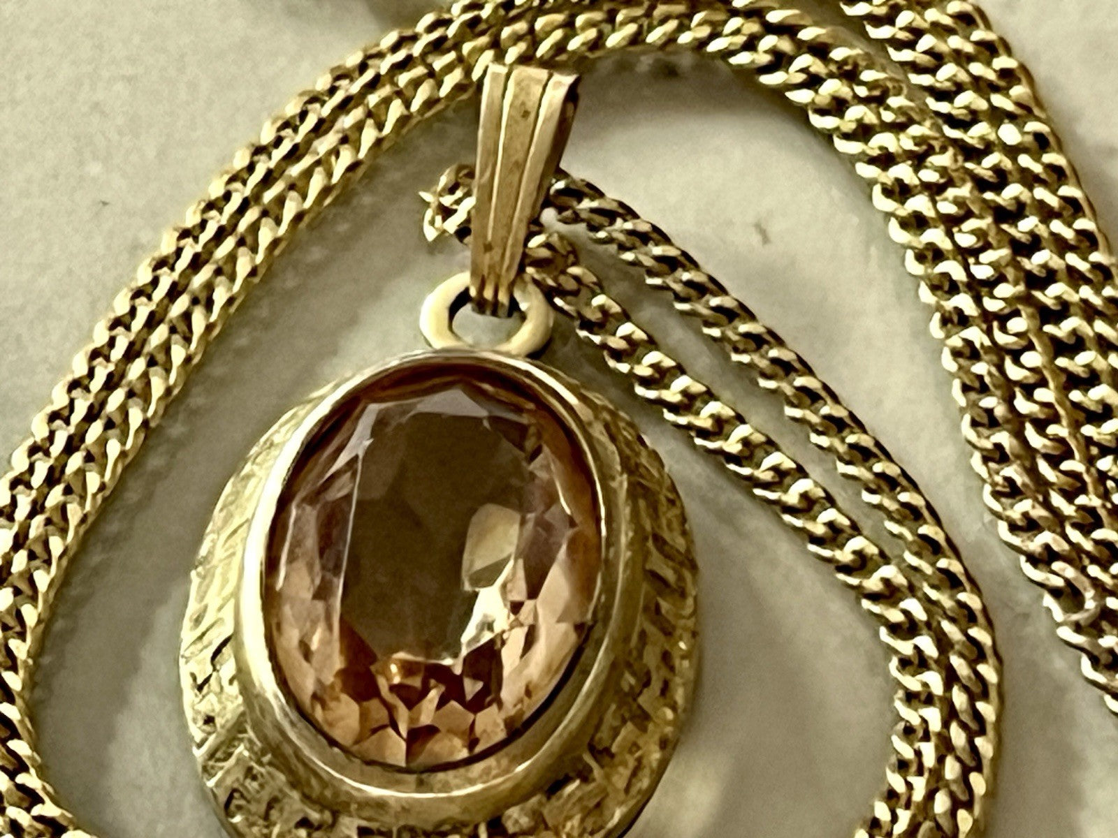 Vintage Halskette mit Änhänger Amerik. Doublè gold Rauchquarz? Sehr SCHÖN K&L