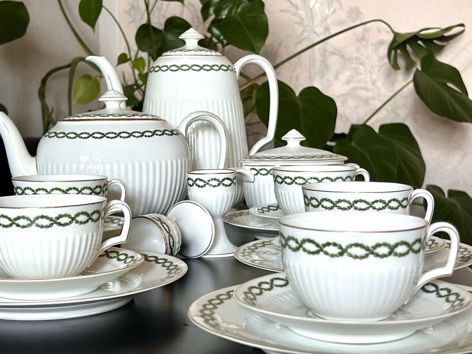 Edel antik Hutschenreuther Porzellan Kaffeeservice 10 + Pers. weiß Lorbeerkranz