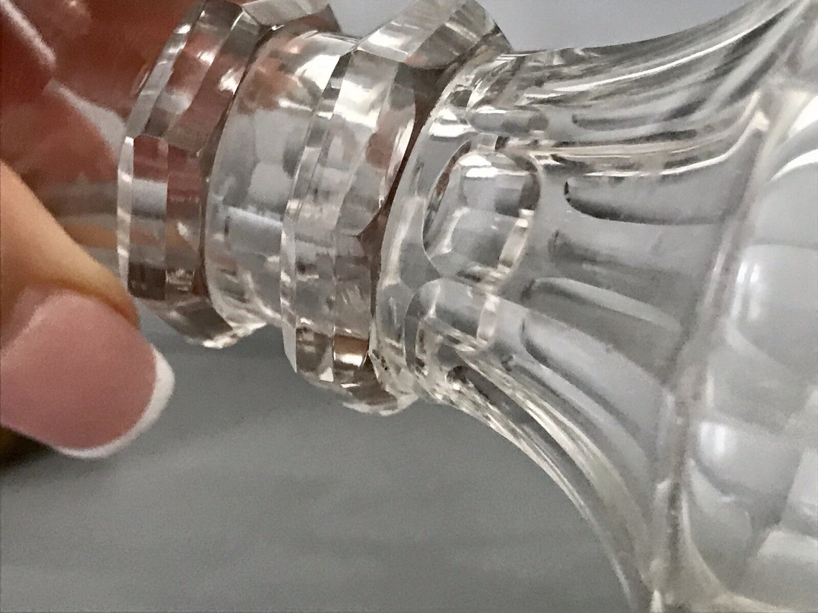 Antik Biedermeier kleine Karaffe Weinkaraffe Dekanter Glas Flächenschliff kantig