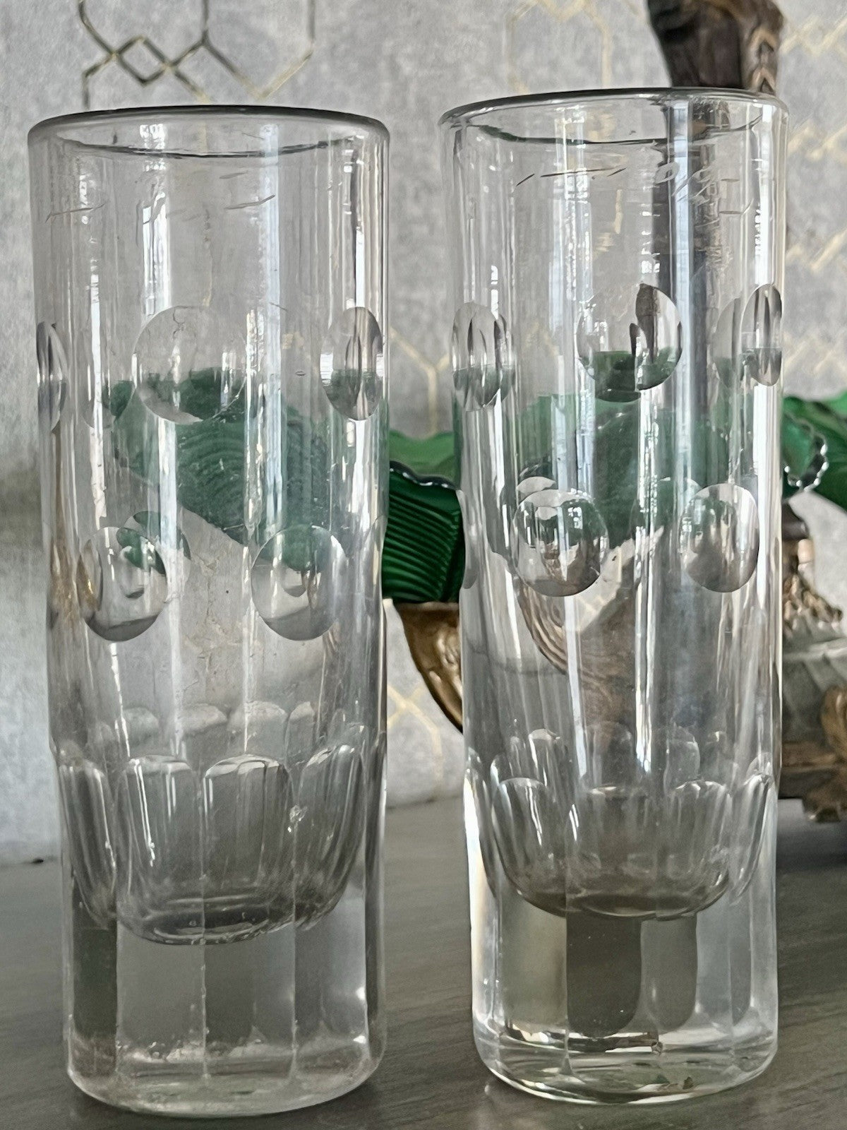 Antik ~1870 2 hohe Becher Gläser Glas Schälschliff  Oliven Eichstrich Dubben?