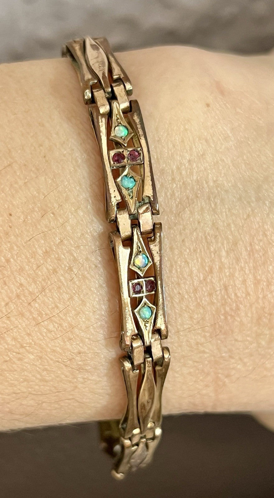 Antik Jugendstil -1900 Glieder- Armband opalisierende Steine vergoldet