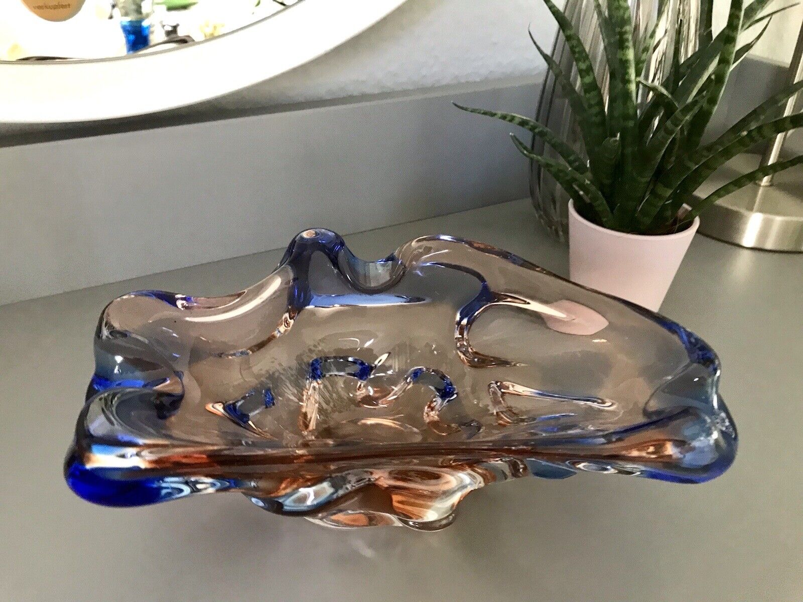 Murano? Böhmen? 60er Jahre Aschenbecher Schale Glas apricot Blau Edel