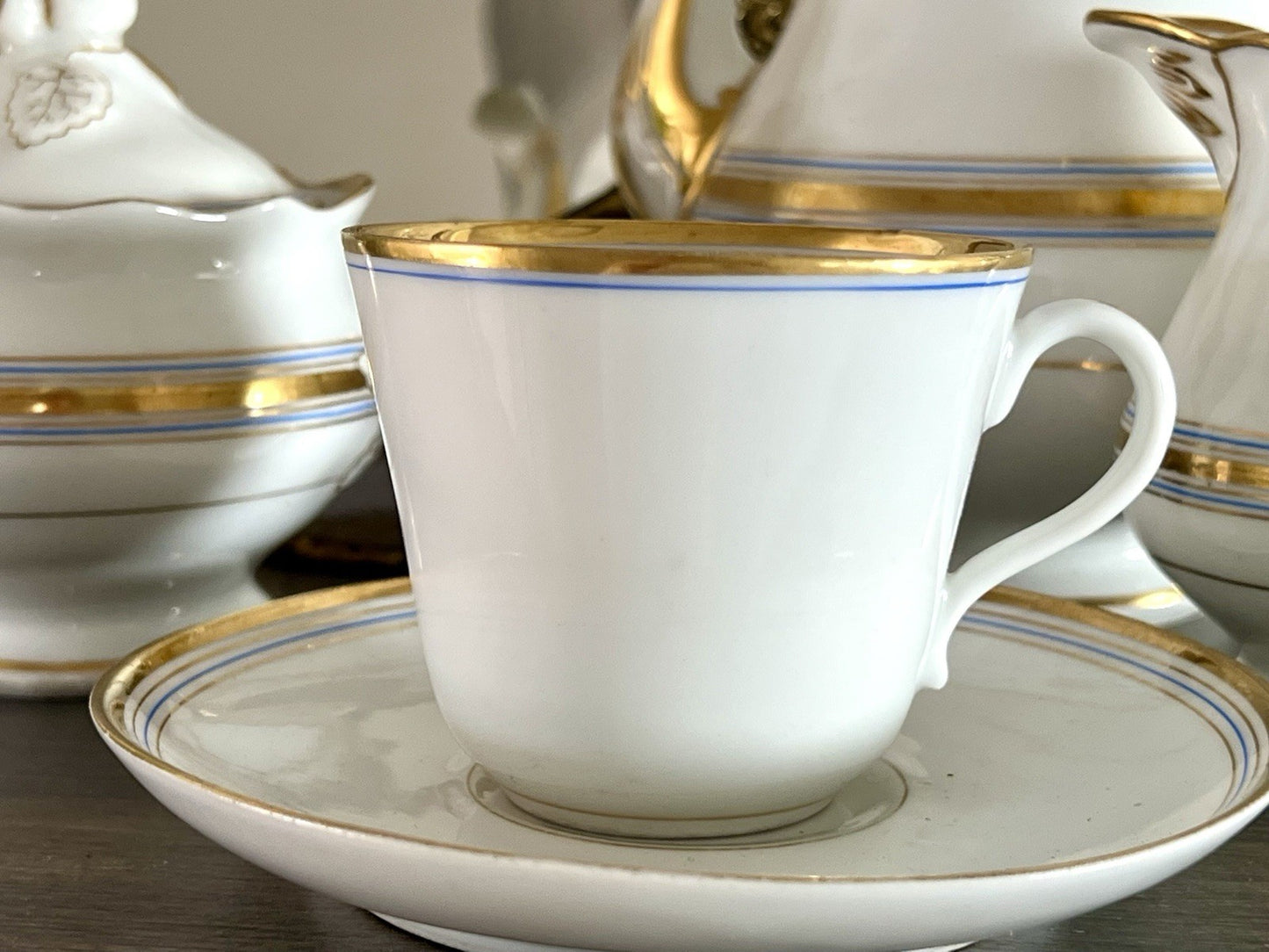 Antik Biedermeier Porzellan Kernstück Plus So schön! weiß gold blau
