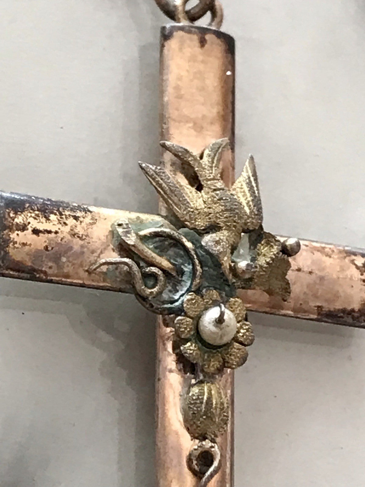 Antik Kettenanhänger  Anhänger Schaumgold? Walzgold? gold Doublè? Kreuz Perle