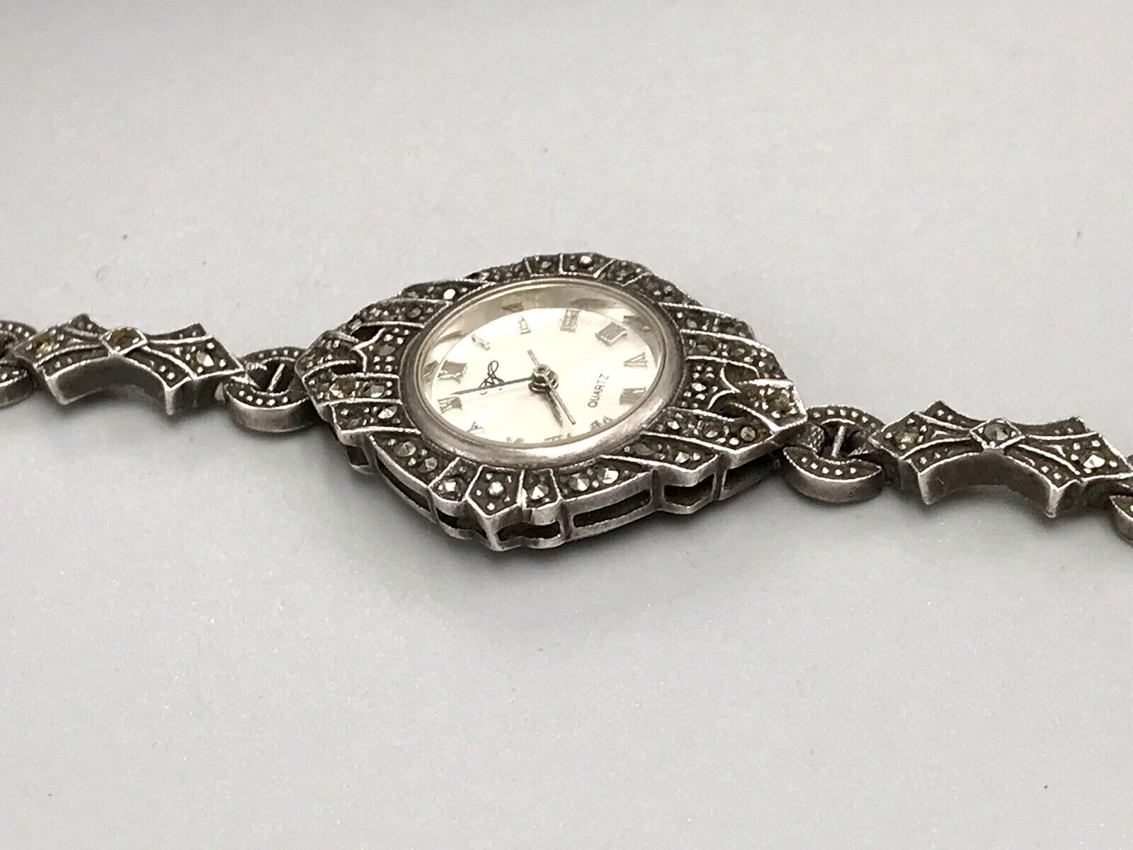 Vintage EDEL!!! Art Déco Stil 925 Silber Armbanduhr Damen Markasite wundervoll!