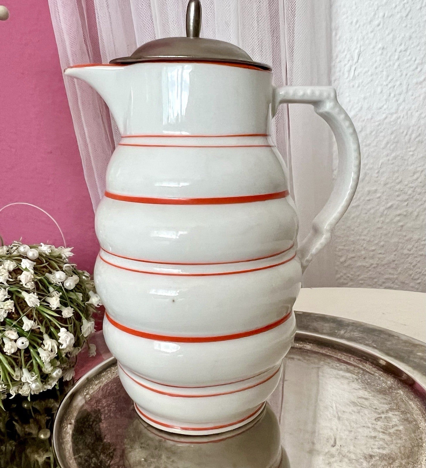 Antik Art Déco Bauhaus Porzellan Kakaokanne Schokoladenkanne Kanne Krug weiß rot