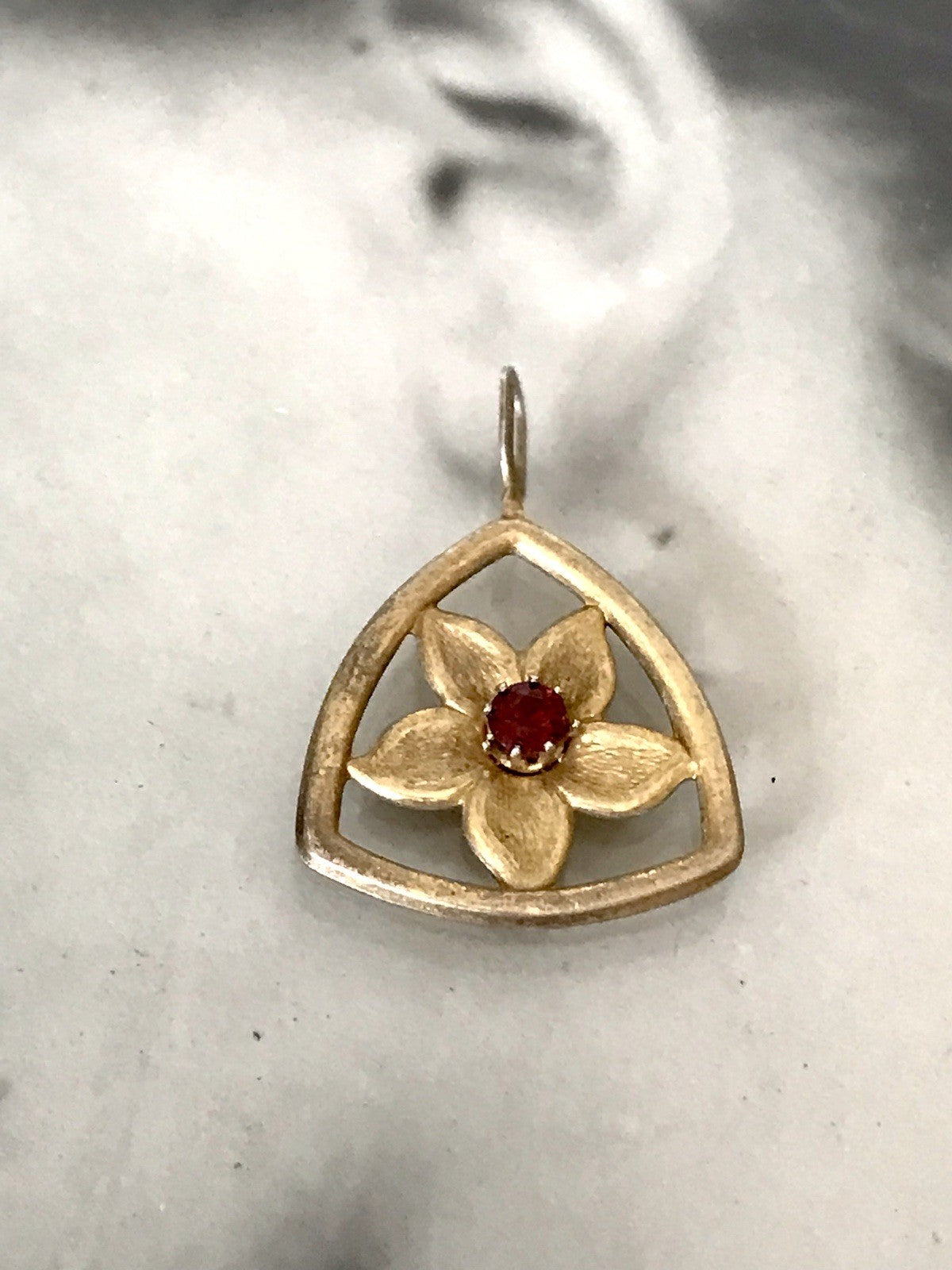 Vintage alt 925 Silber Anhänger Kettenanhänger rubinroter Stein vergoldet