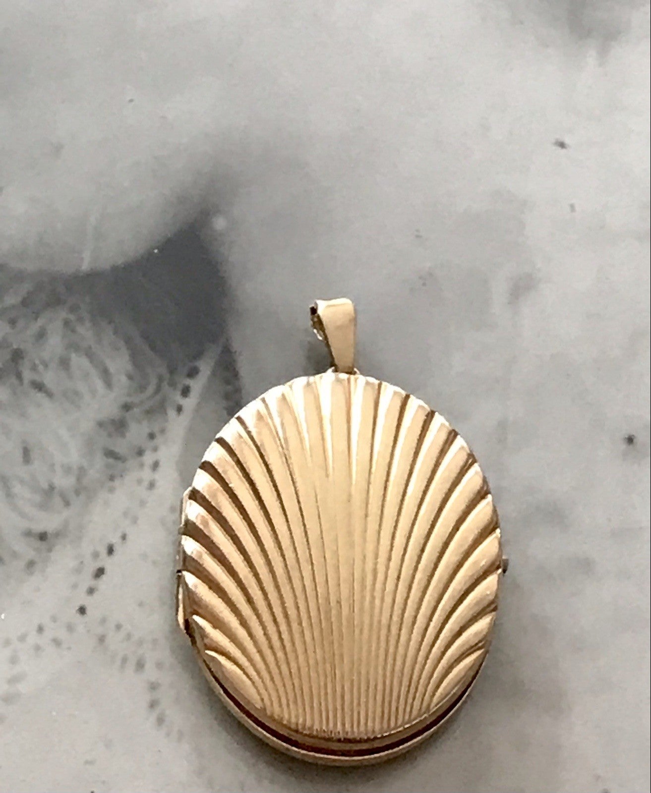 Vintage Kettenanhänger Anhänger Foto Medaillon Muschel Amerikan Double vergoldet