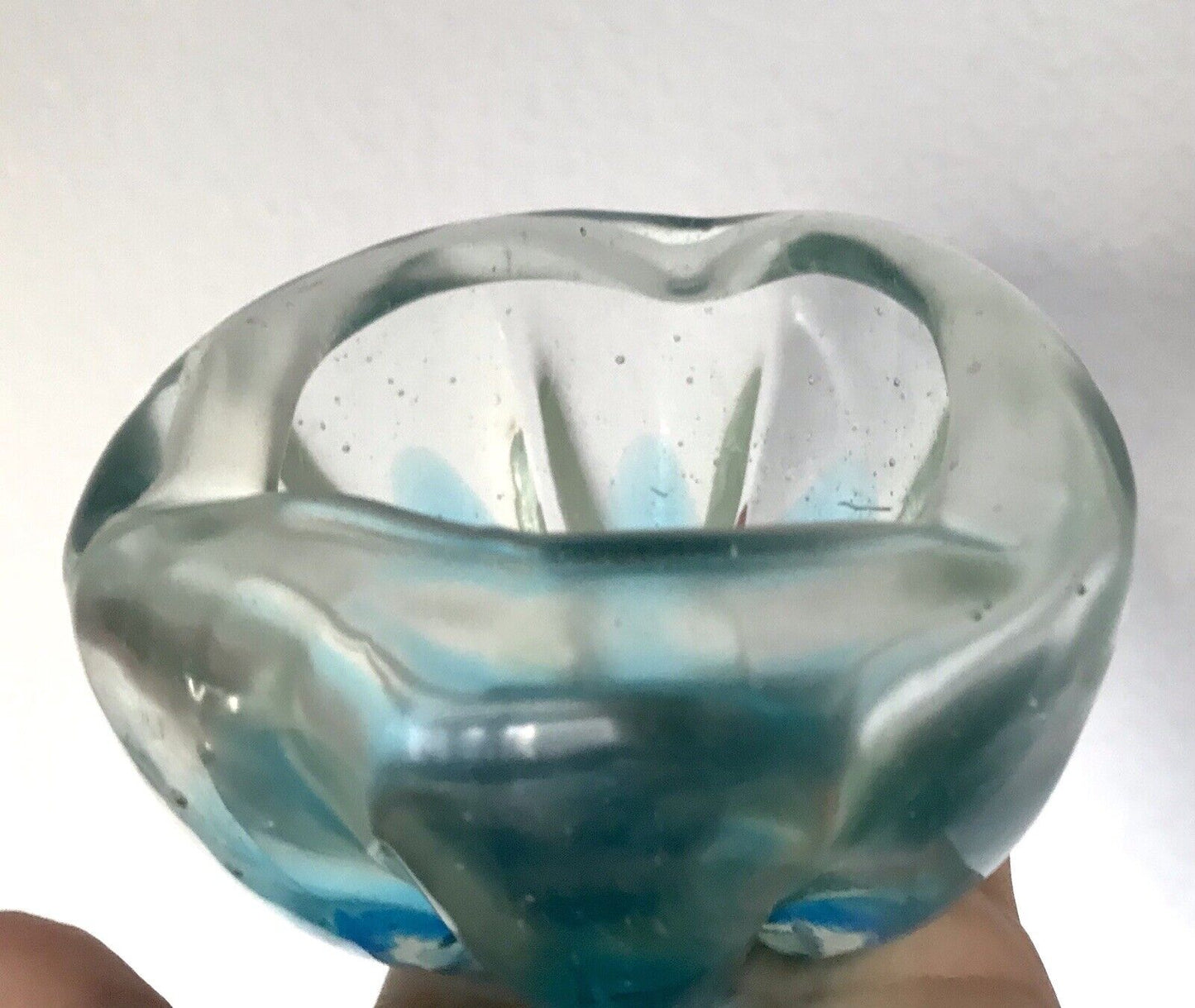 Antik ? Murano ? Schale Glasvase Glas türkis blau seidig schimmernd Lüster