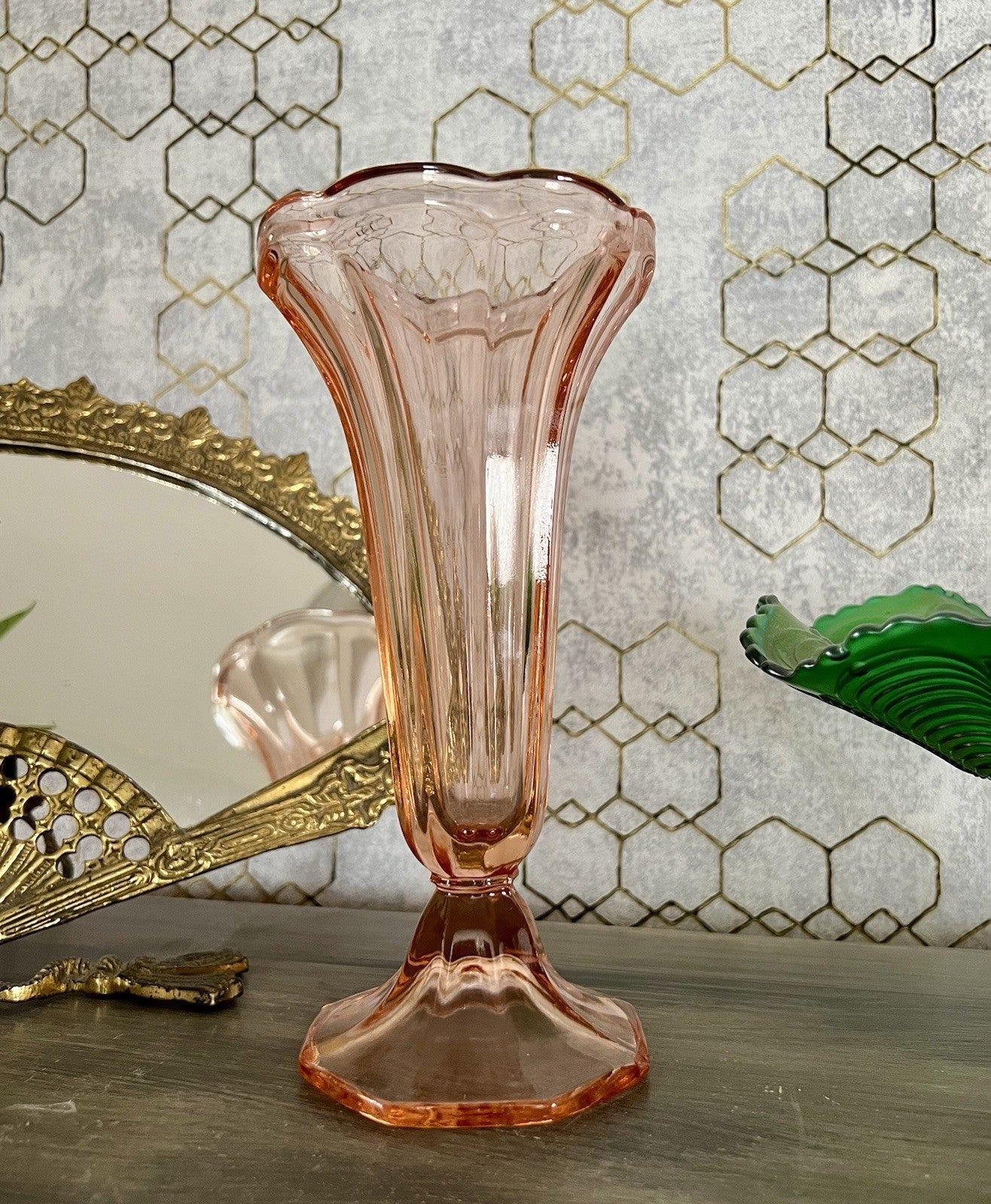 Antik Art Déco 1 Vase Glasvase Pressglas rosa Rosalin Glas