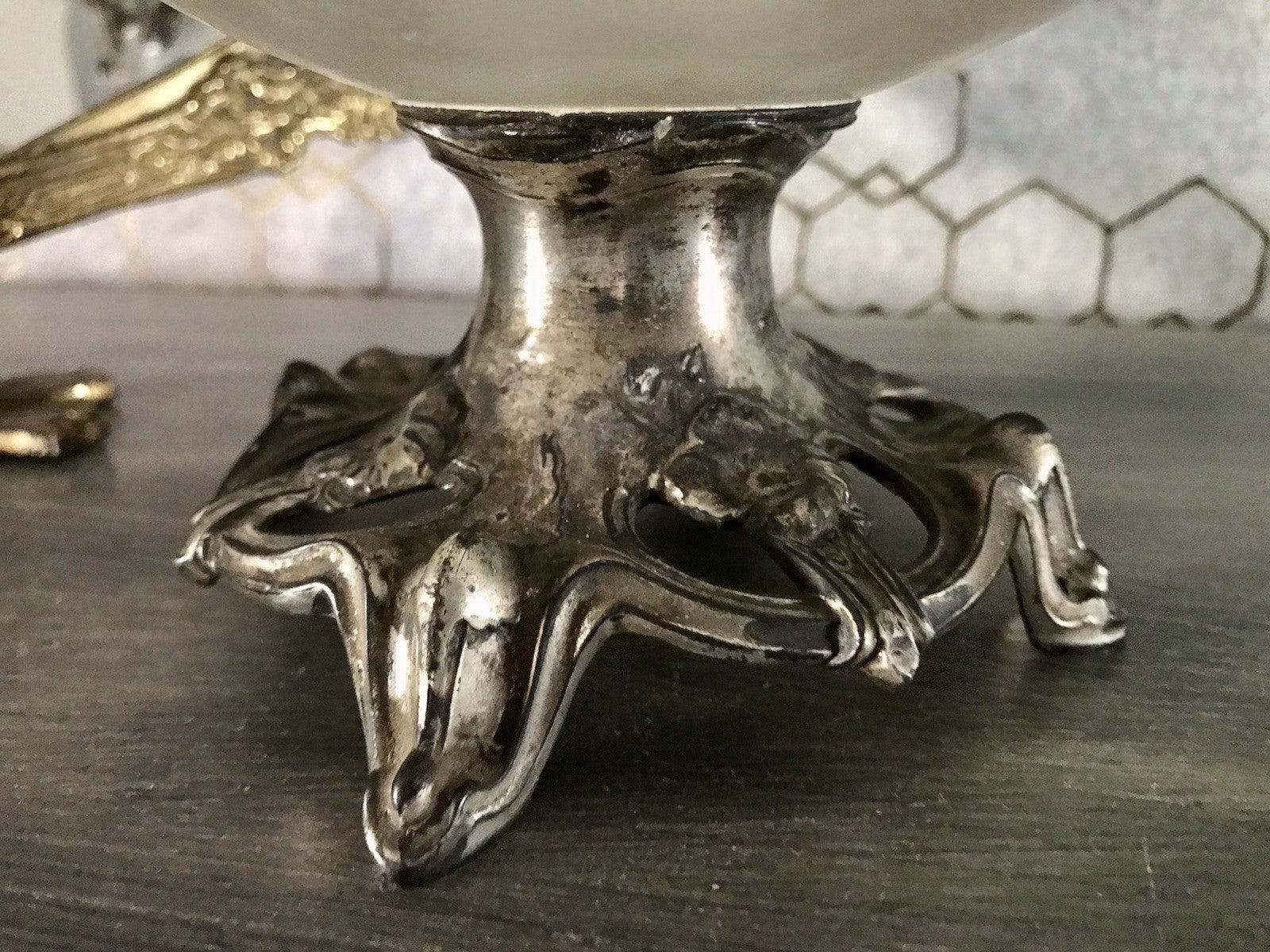 Antik Legras Karaffe Dekanter Schankkrug Glas versilbert Montur bemalt