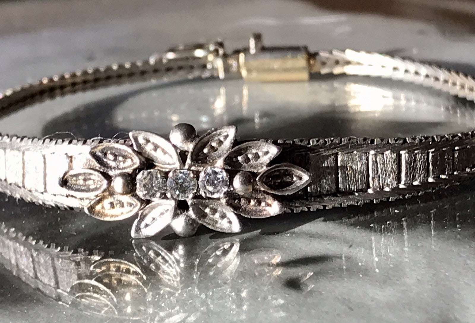 Antik? Vintage Edel DAMEN Armband Silber 925 SUPER Design farblose Steine
