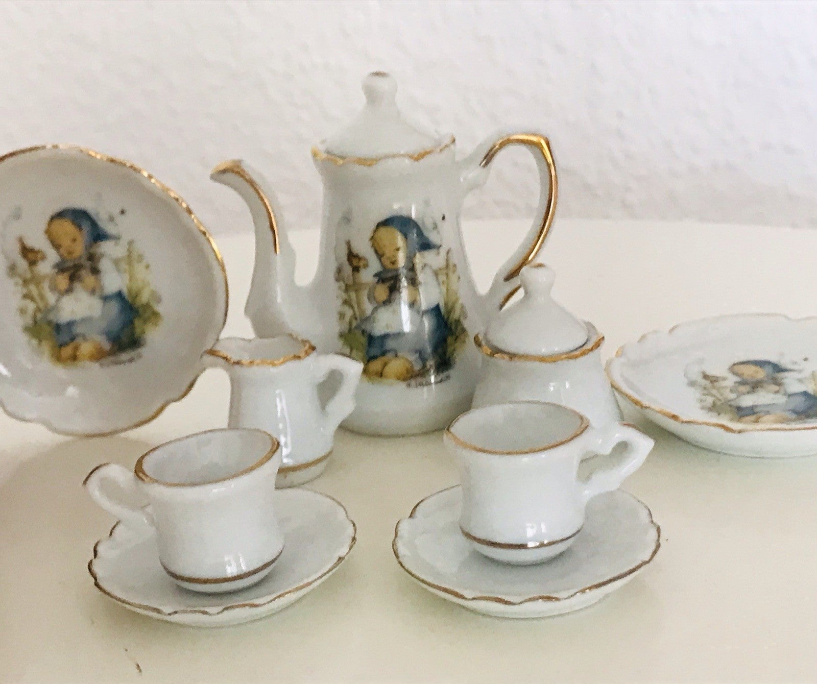 Puppenservice Porzellan Kaffeeservice Geschirr Miniatur Hummel Er liebt mich