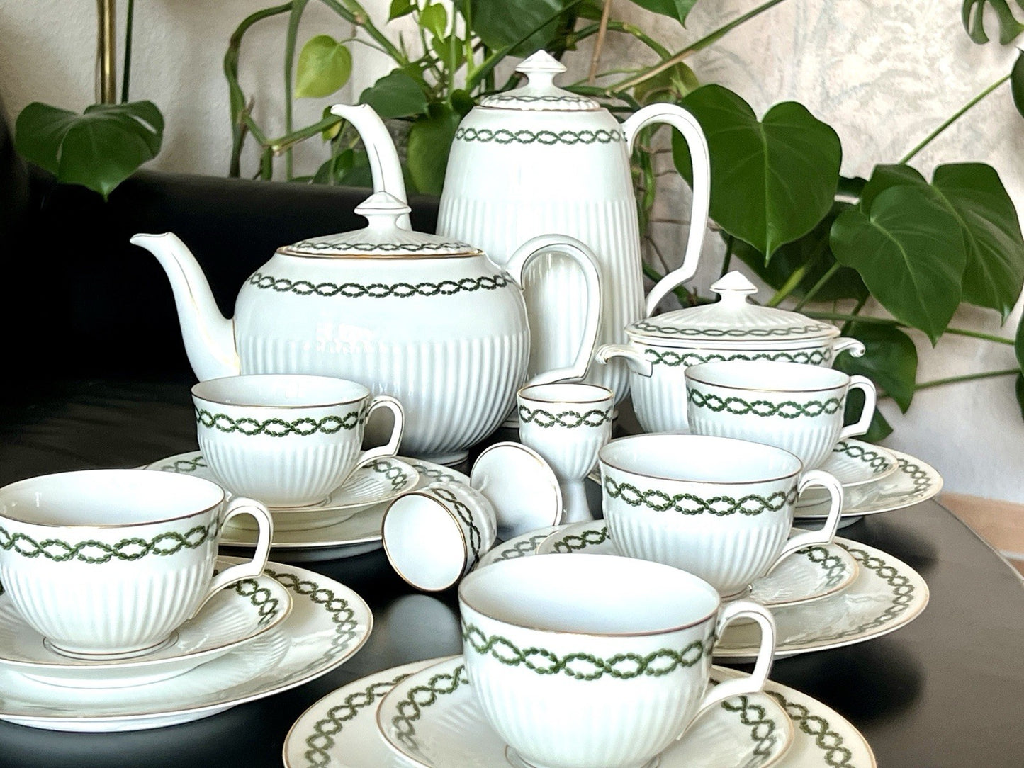 Edel antik Hutschenreuther Porzellan Kaffeeservice 10 + Pers. weiß Lorbeerkranz