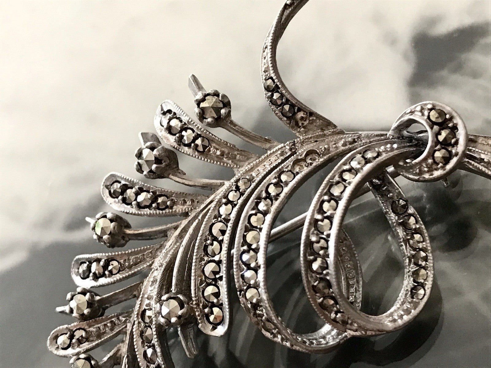 Antik Art Déco Edel prachtvoll Brosche Silber 835 Markasite