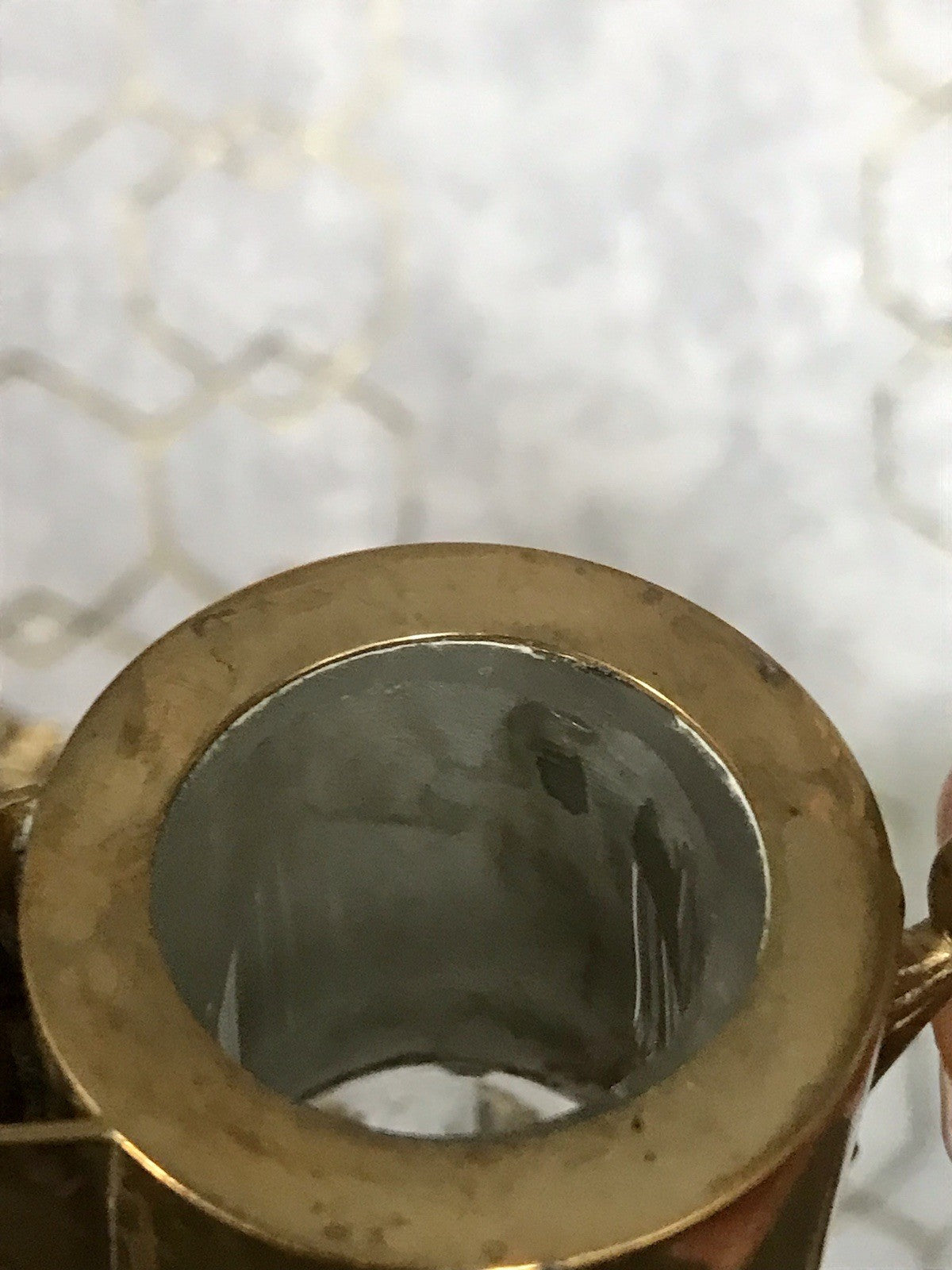 Antik Karaffe Dekanter Messing vergoldet? Metallmontur Glas Flächenschliff Edel!