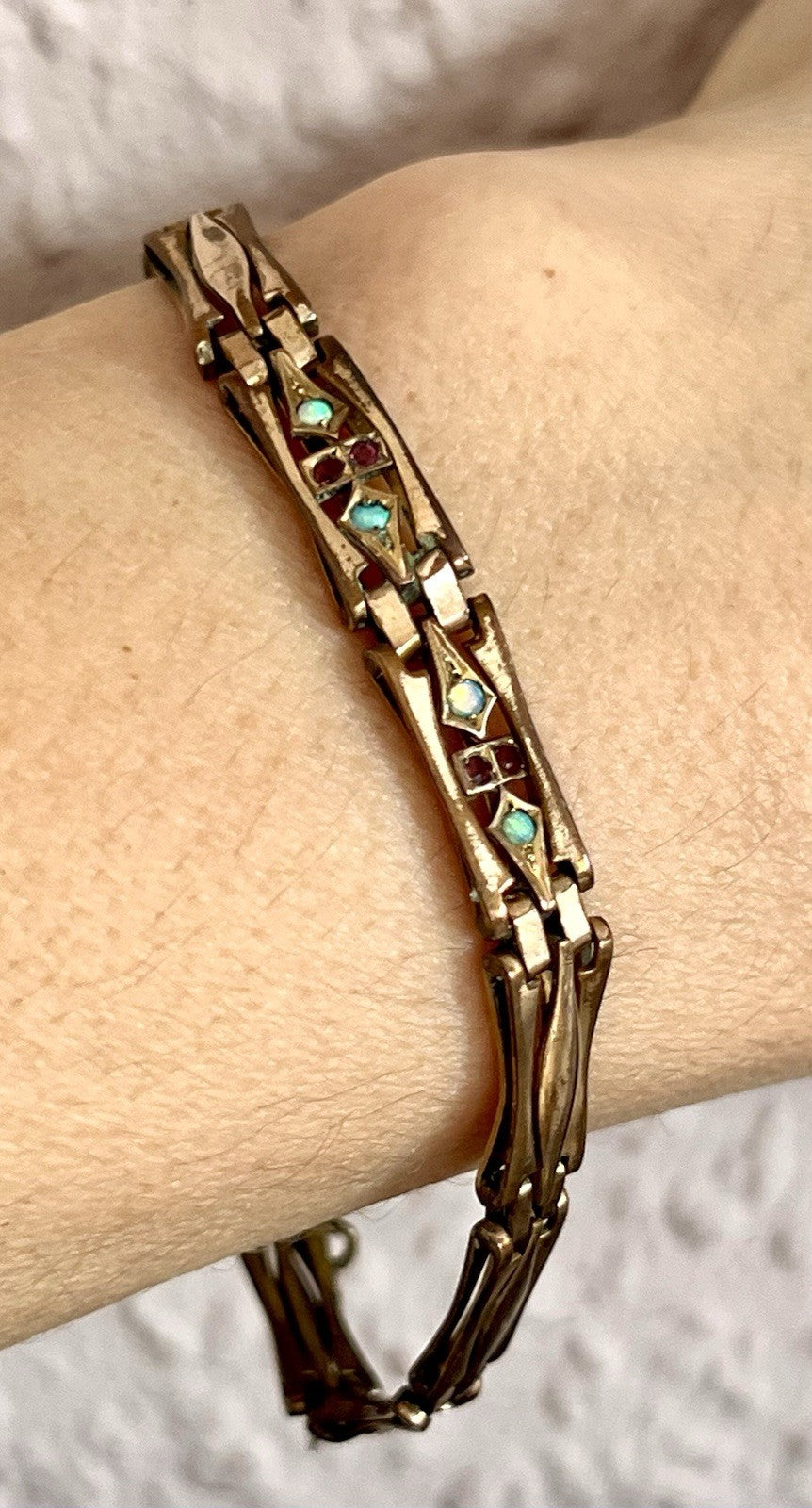 Antik Jugendstil -1900 Glieder- Armband opalisierende Steine vergoldet