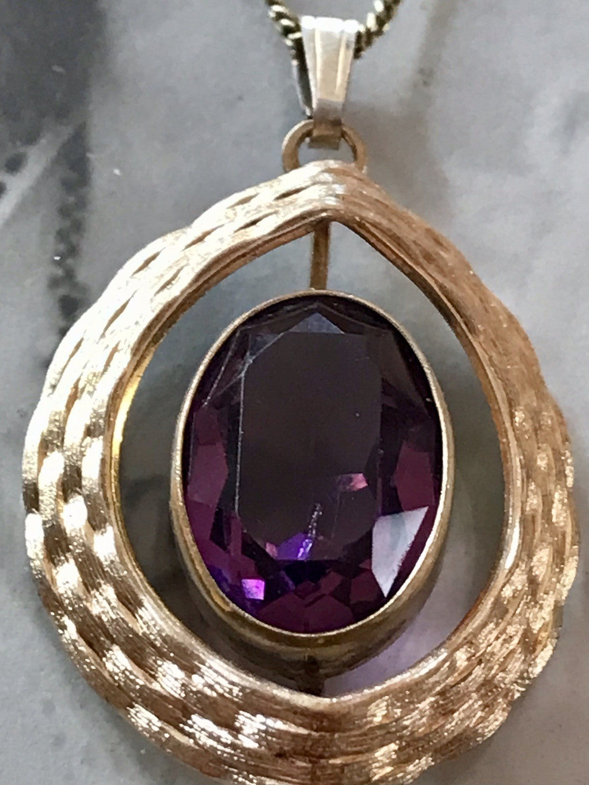 Vintage Designer Anhänger lila Stein Amethyst? Amerik. Doublè vergoldet